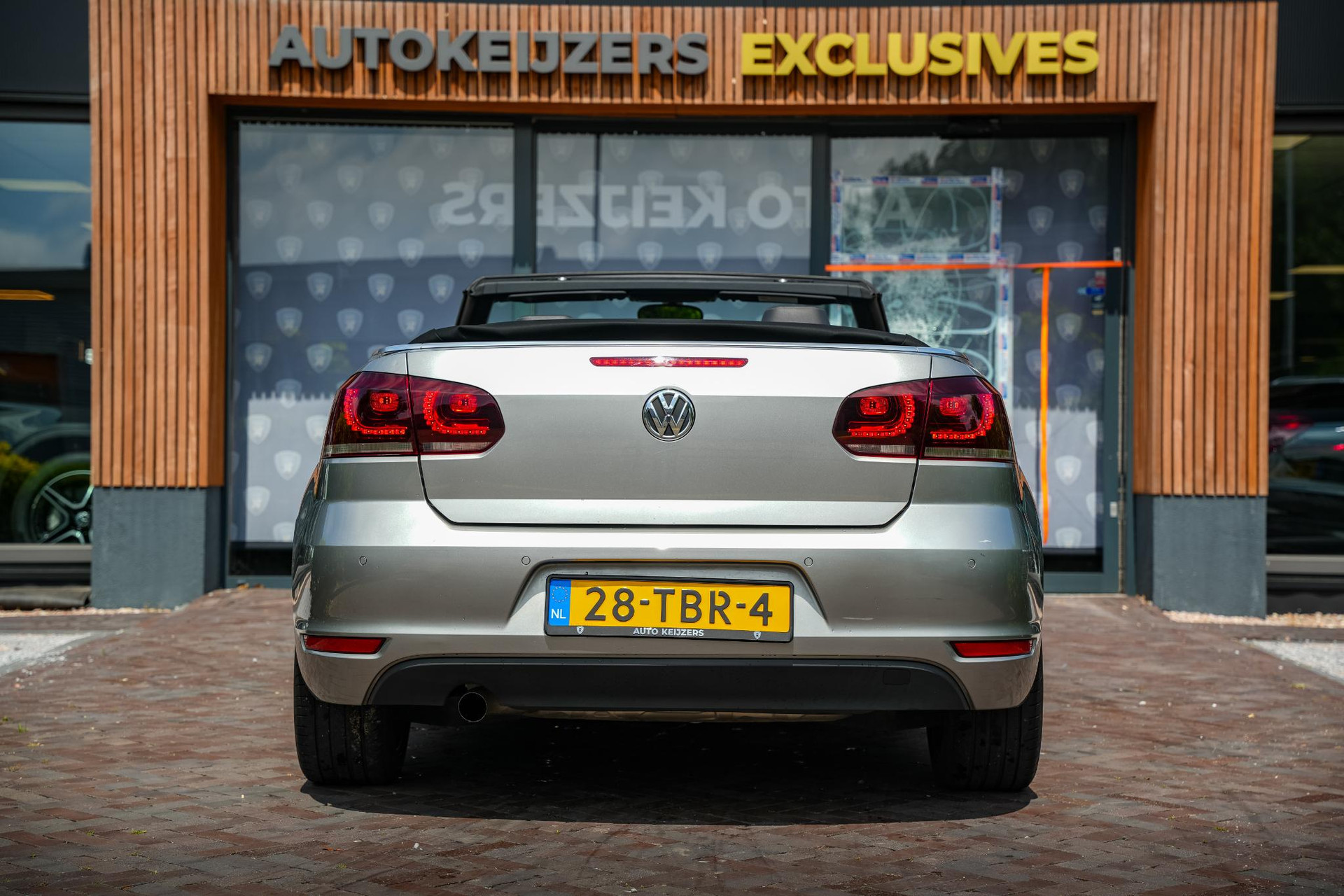 Volkswagen GOLF Cabriolet 1.2 TSI BlueMotion 2012 Tungsten silver / zwart dak 9