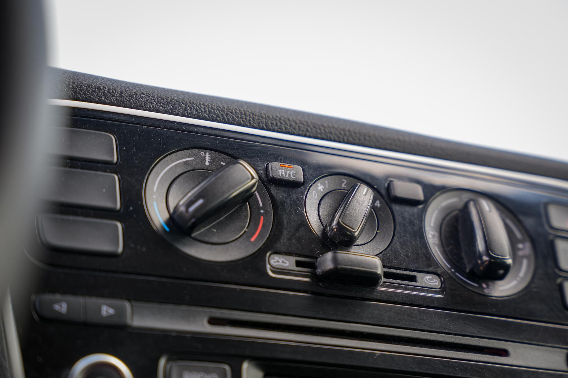 Volkswagen up! Load Up! 2016  18