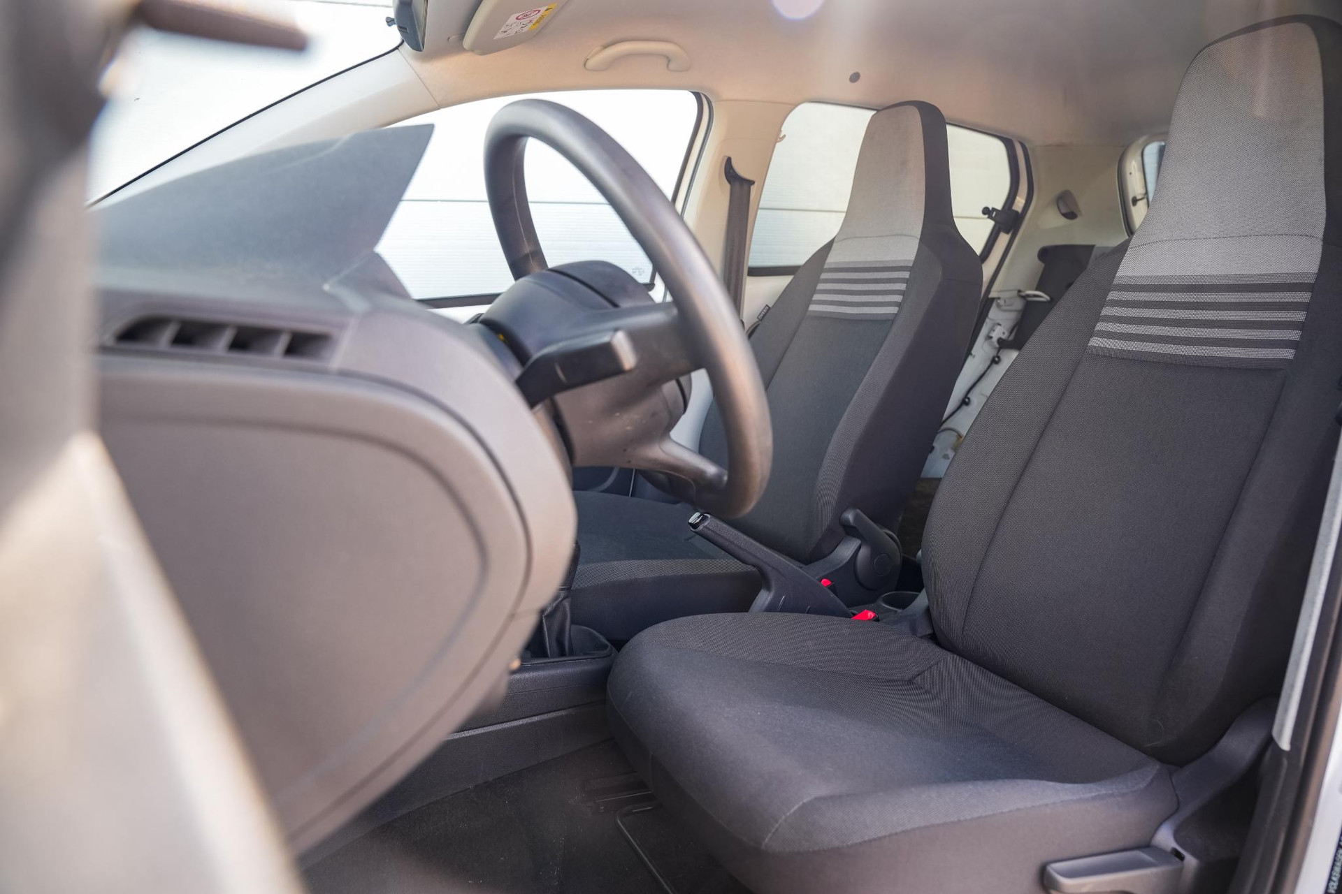 Volkswagen up! Load Up! 2016  8