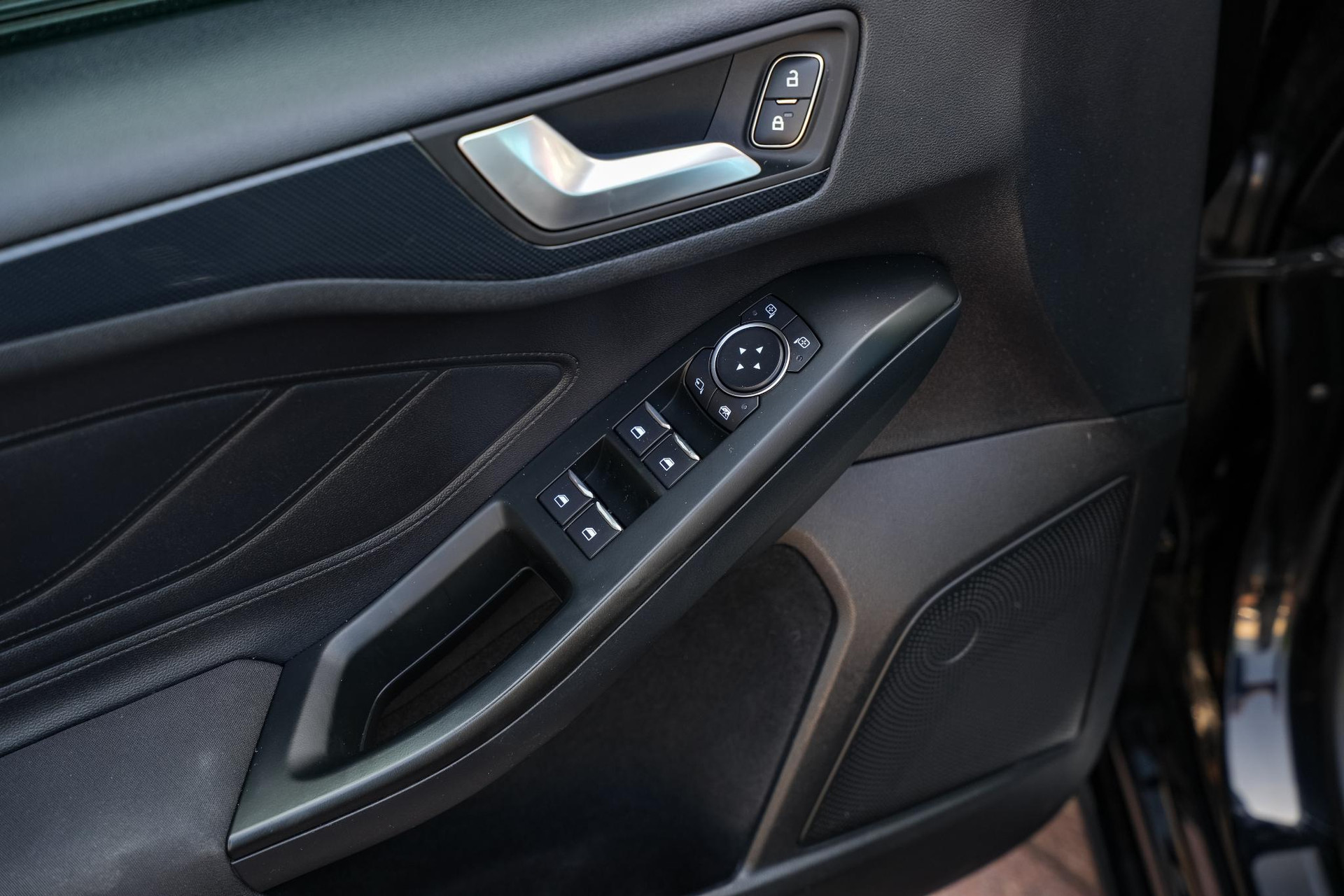 Ford Focus 1.0 EcoBoost ST-Line Automaat 2019  17