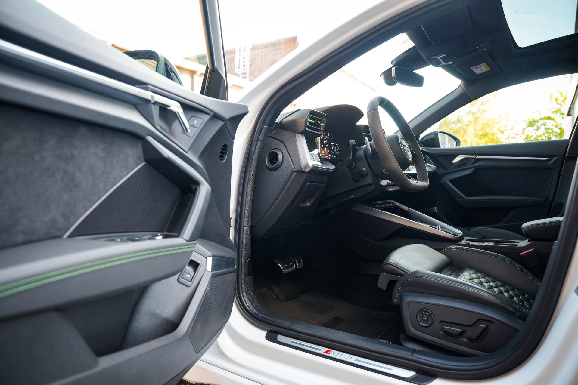 Audi A3 Limousine 2.5 TFSI RS 3 quattro 2023 Gletsjerwit metallic 19