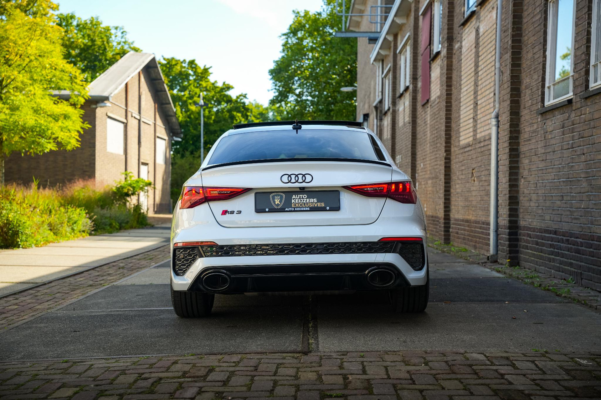 Audi A3 Limousine 2.5 TFSI RS 3 quattro 2023 Gletsjerwit metallic 4