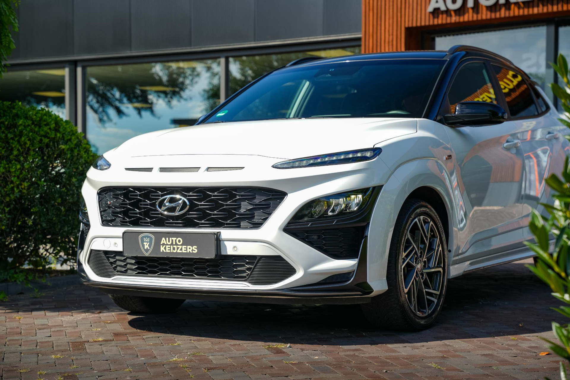 Hyundai KONA 1.6 T-GDI N-Line 2022 Atlas White (SW1) 13