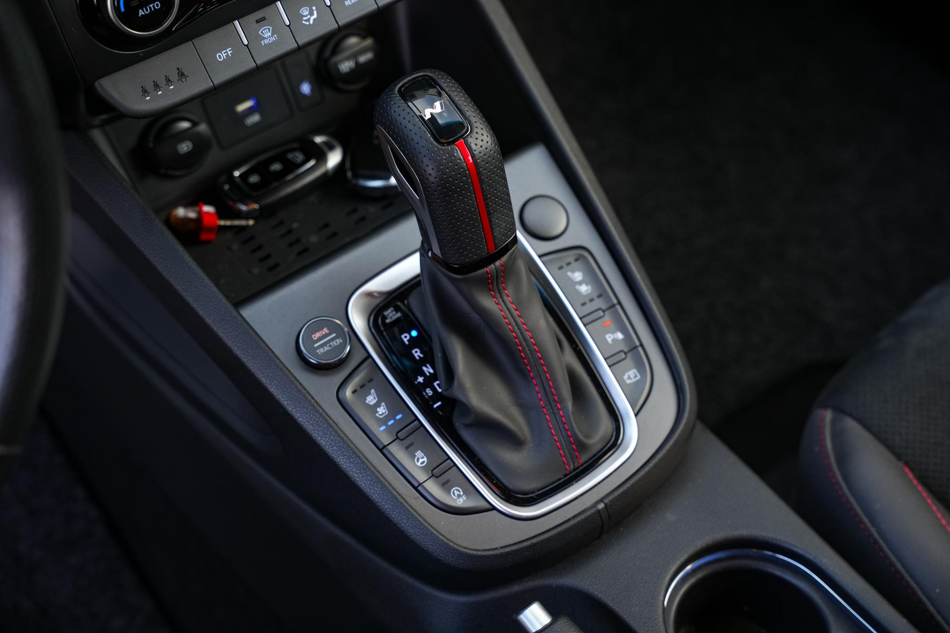 Hyundai KONA 1.6 T-GDI N-Line 2022 Atlas White (SW1) 16