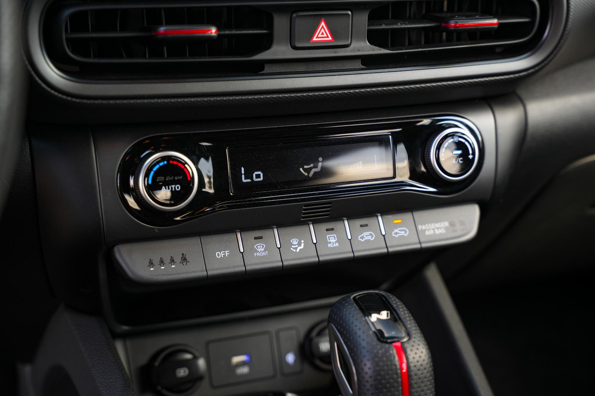 Hyundai KONA 1.6 T-GDI N-Line 2022 Atlas White (SW1) 18