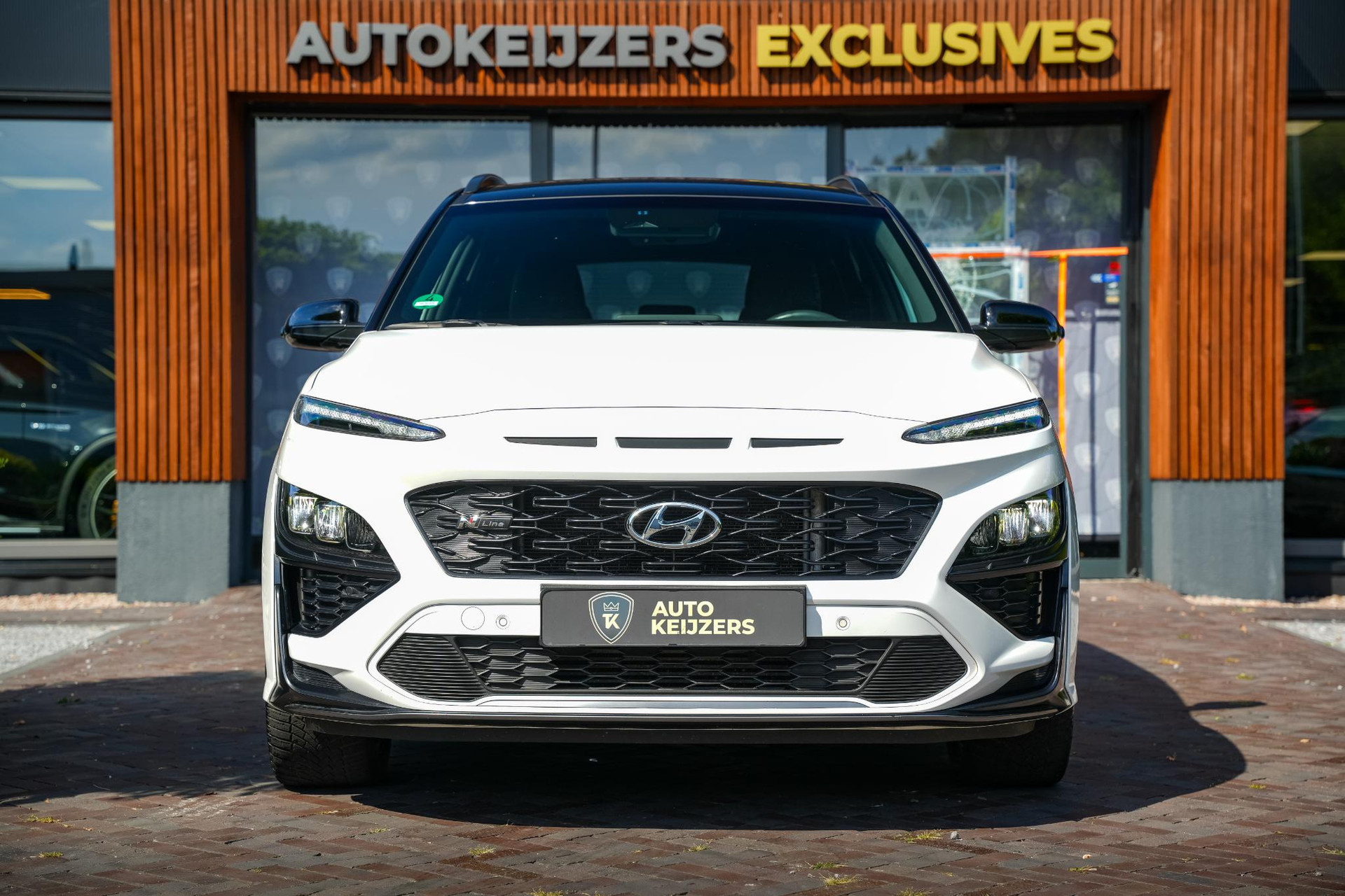 Hyundai KONA 1.6 T-GDI N-Line 2022 Atlas White (SW1) 3