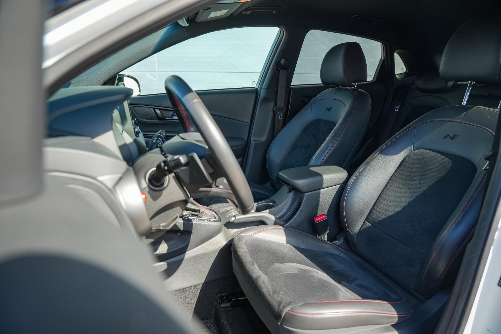 Hyundai KONA 1.6 T-GDI N-Line 2022 Atlas White (SW1) 8