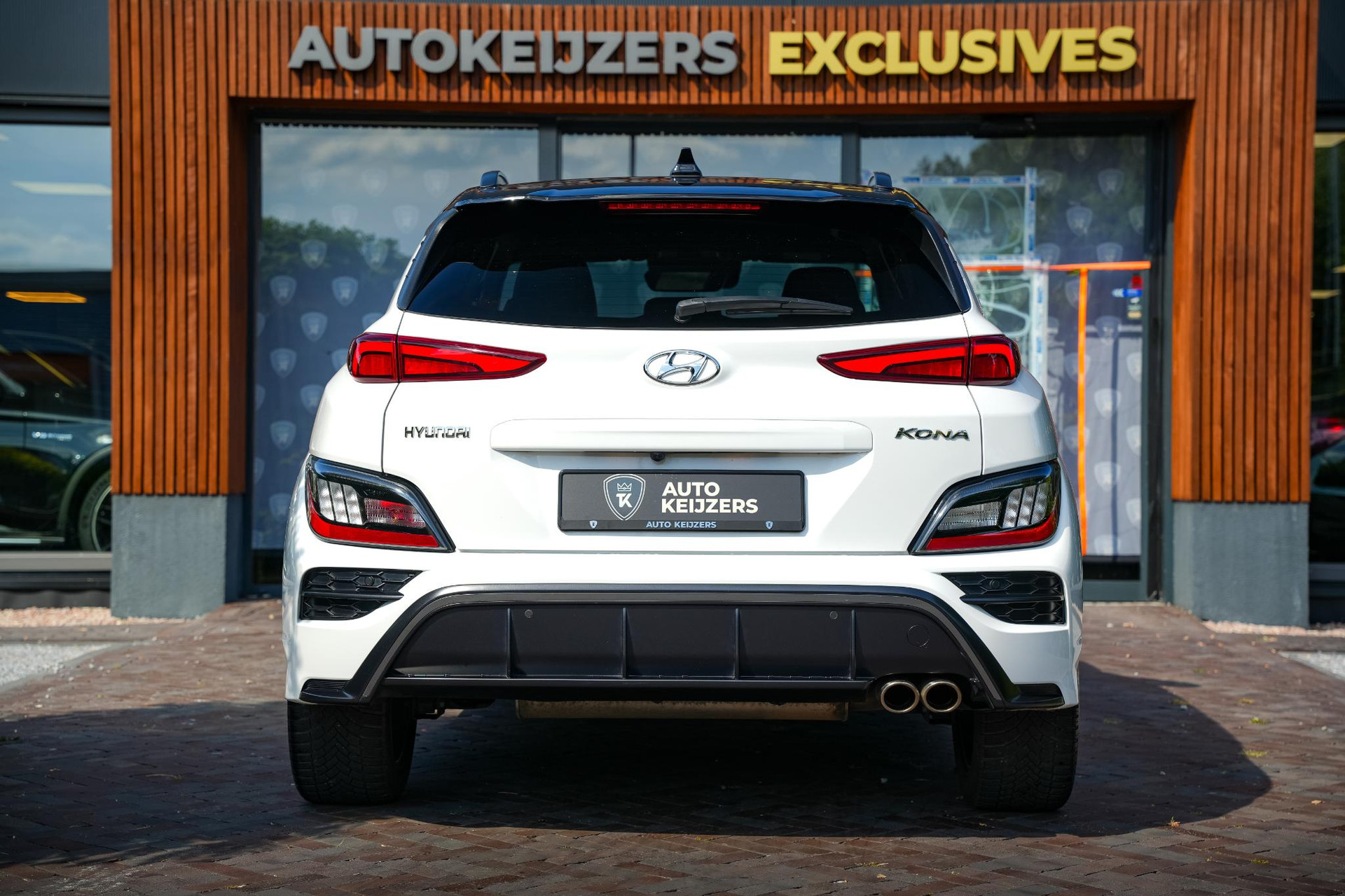 Hyundai KONA 1.6 T-GDI N-Line 2022 Atlas White (SW1) 9