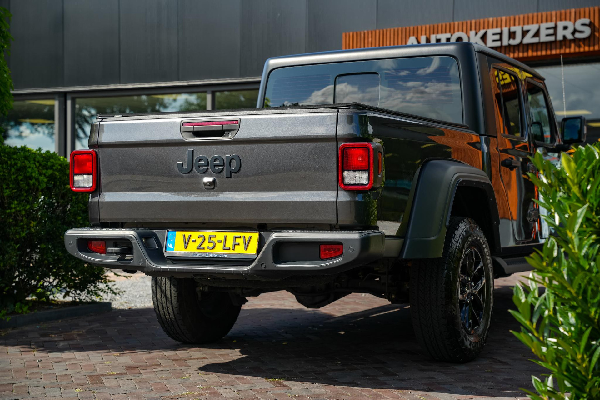 Jeep Gladiator sport 3.6 V6 2024 GRANITE CRYSTAL MET. CLEAR COAT (PAU/QAUS) 11