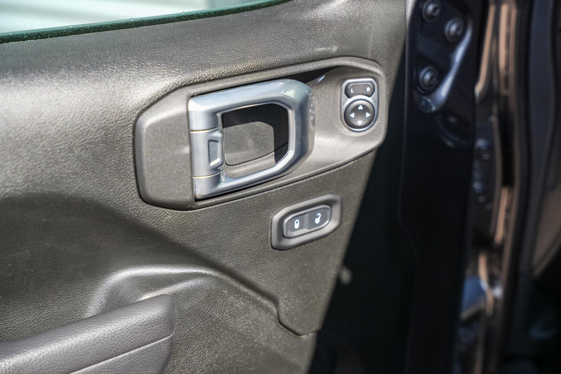 Jeep Gladiator sport 3.6 V6 2024 GRANITE CRYSTAL MET. CLEAR COAT (PAU/QAUS) 14