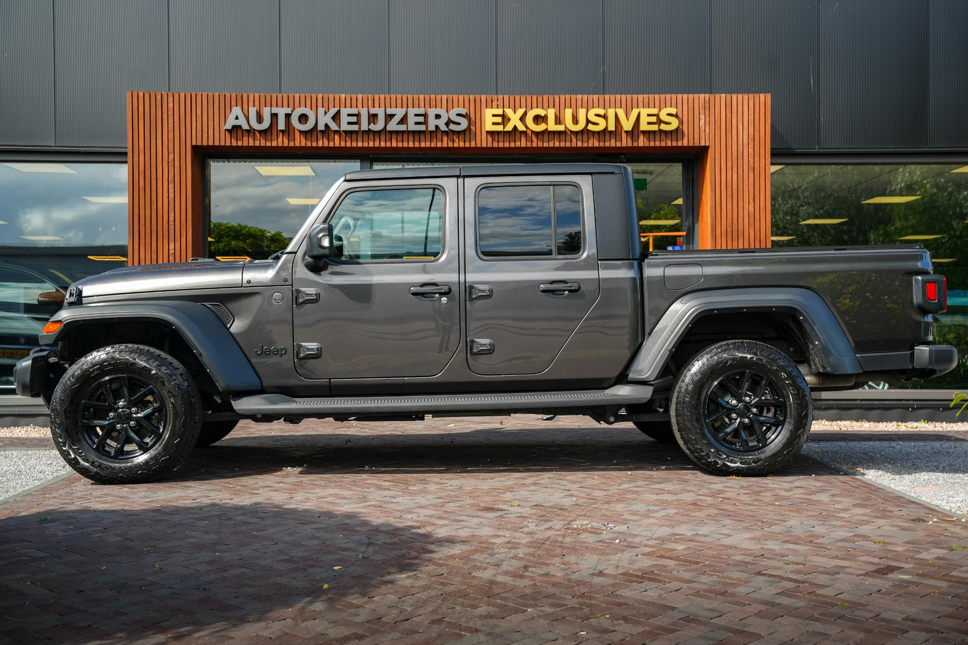 Jeep Gladiator sport 3.6 V6 2024 GRANITE CRYSTAL MET. CLEAR COAT (PAU/QAUS) 5