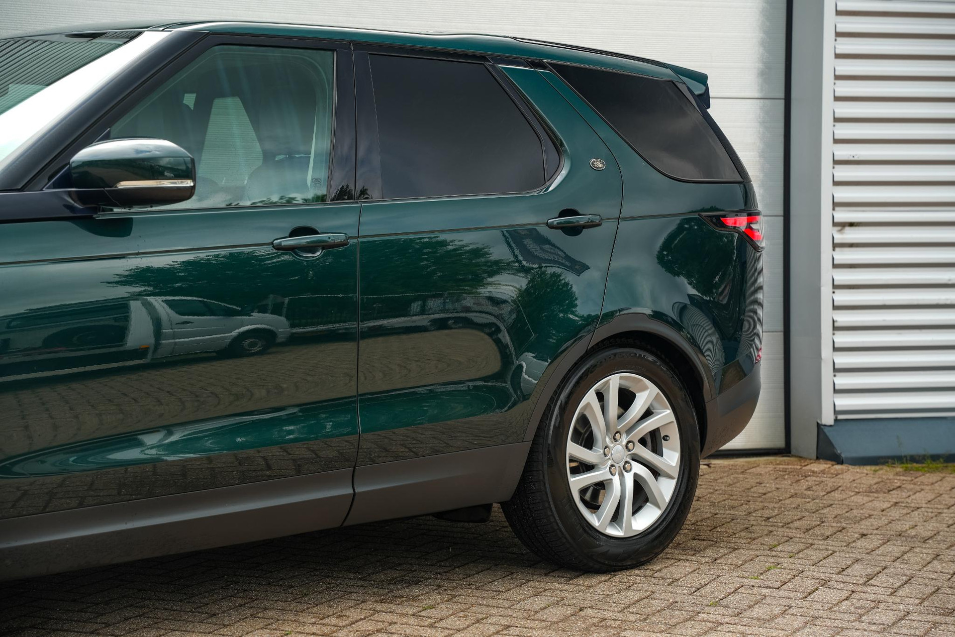 Land Rover Discovery 3.0 SDV6 HSE Luxury 2017 Groen 32