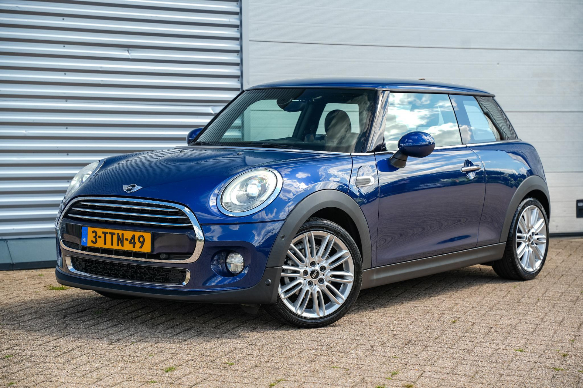 MINI 3-deurs 1.5 Cooper D Chili 2014 Deep blue metallic 24