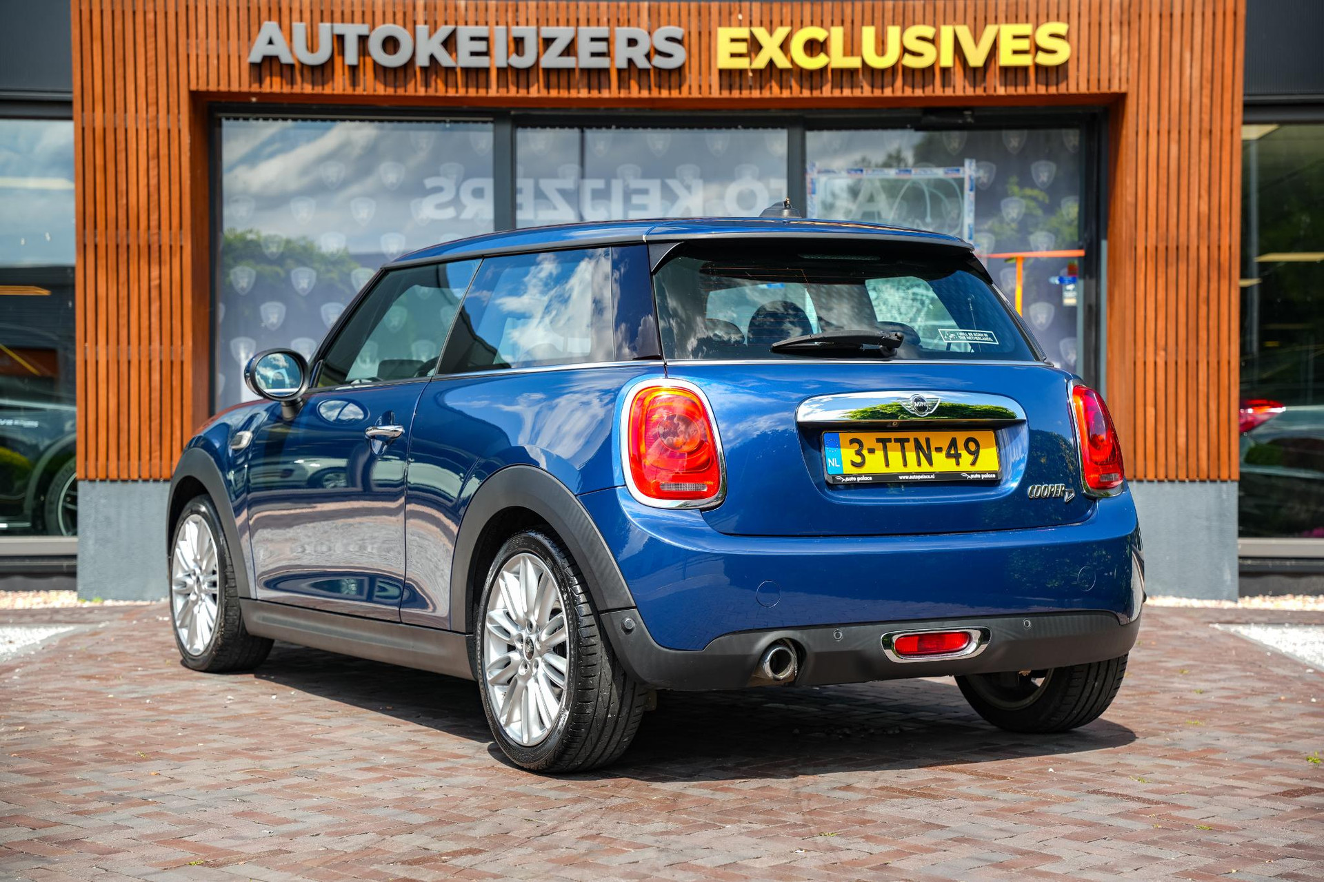 MINI 3-deurs 1.5 Cooper D Chili 2014 Deep blue metallic 7