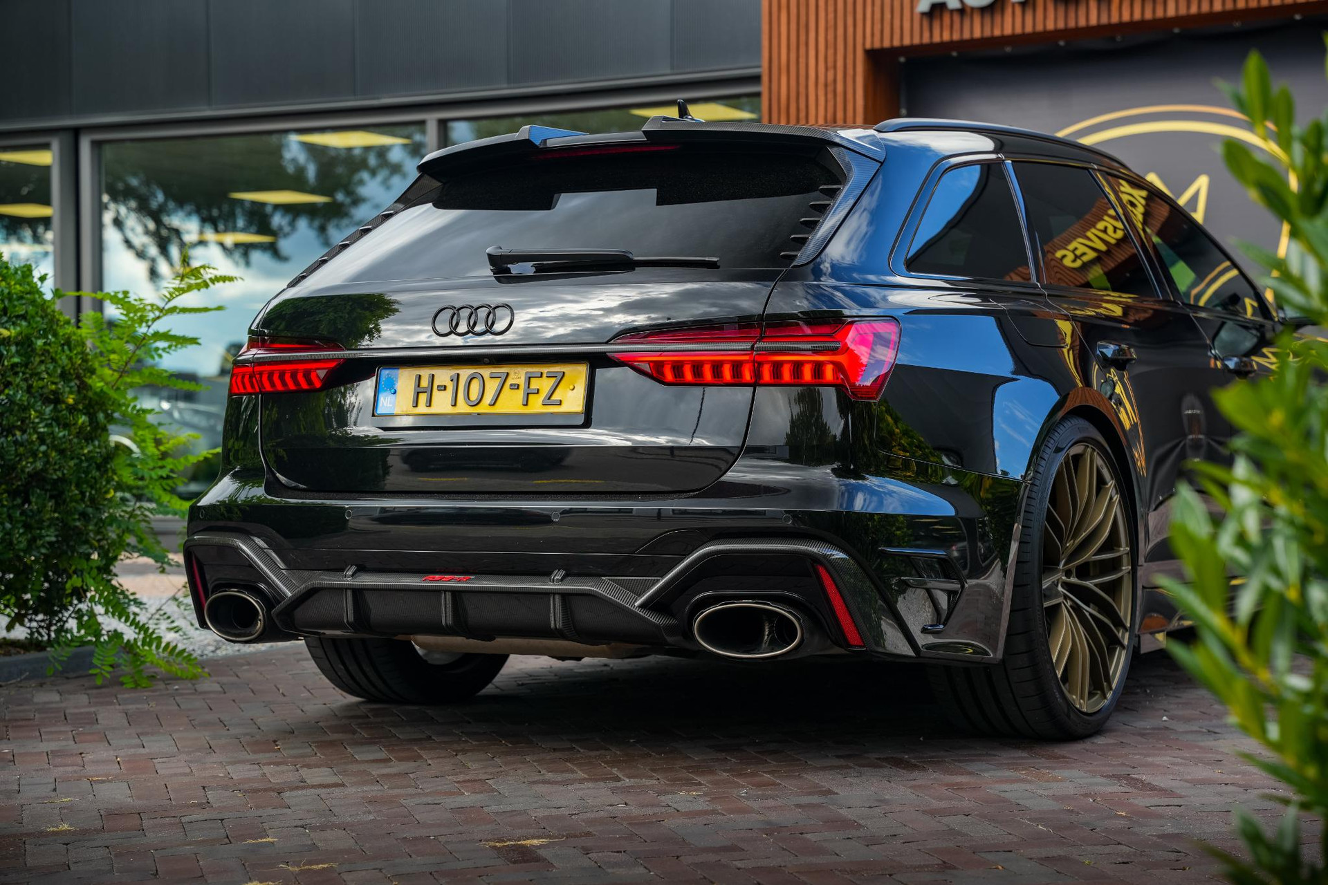 Audi A6 Avant RS 6 TFSI quattro 2019 Mythoszwart metallic 11