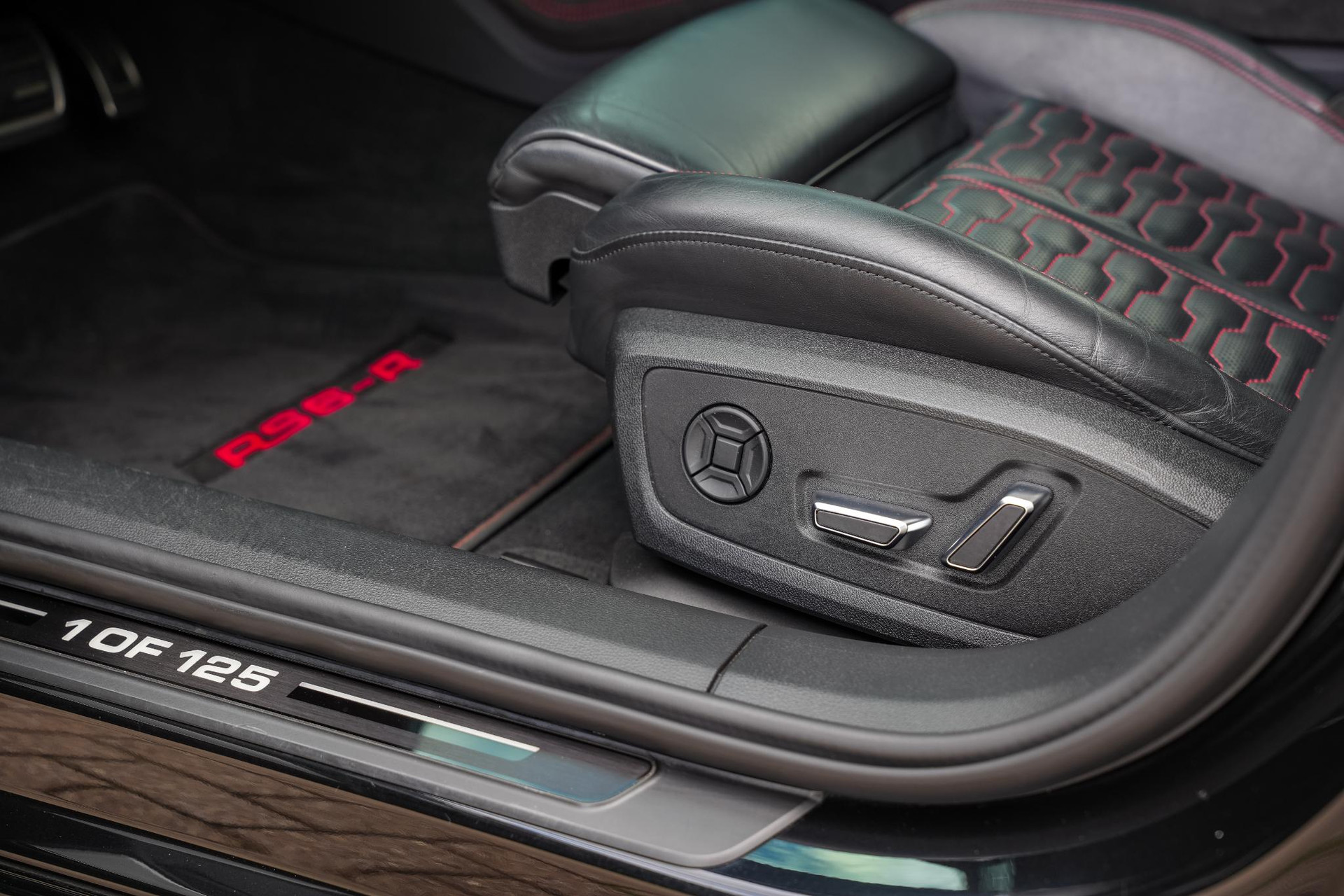 Audi A6 Avant RS 6 TFSI quattro 2019 Mythoszwart metallic 30