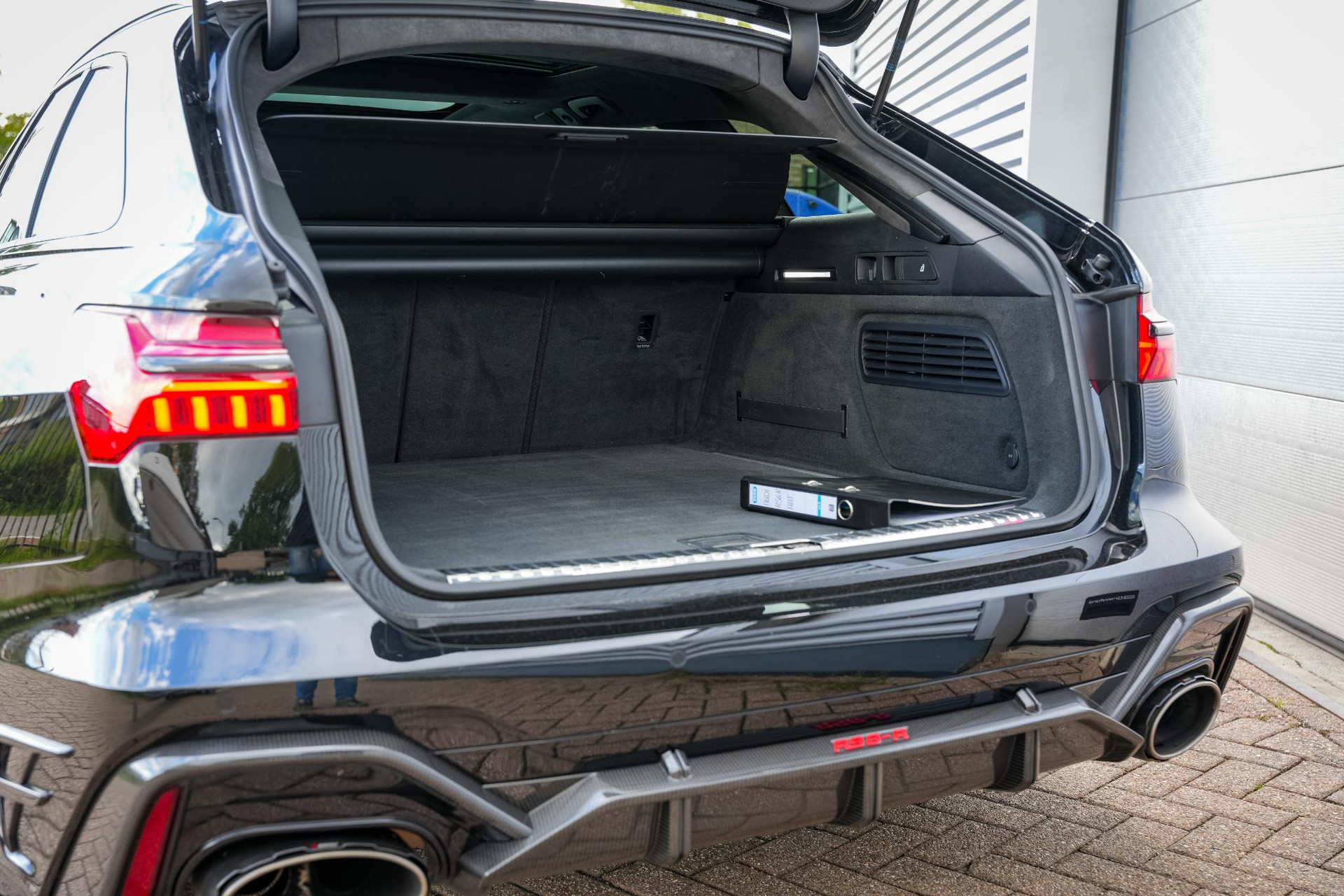 Audi A6 Avant RS 6 TFSI quattro 2019 Mythoszwart metallic 35