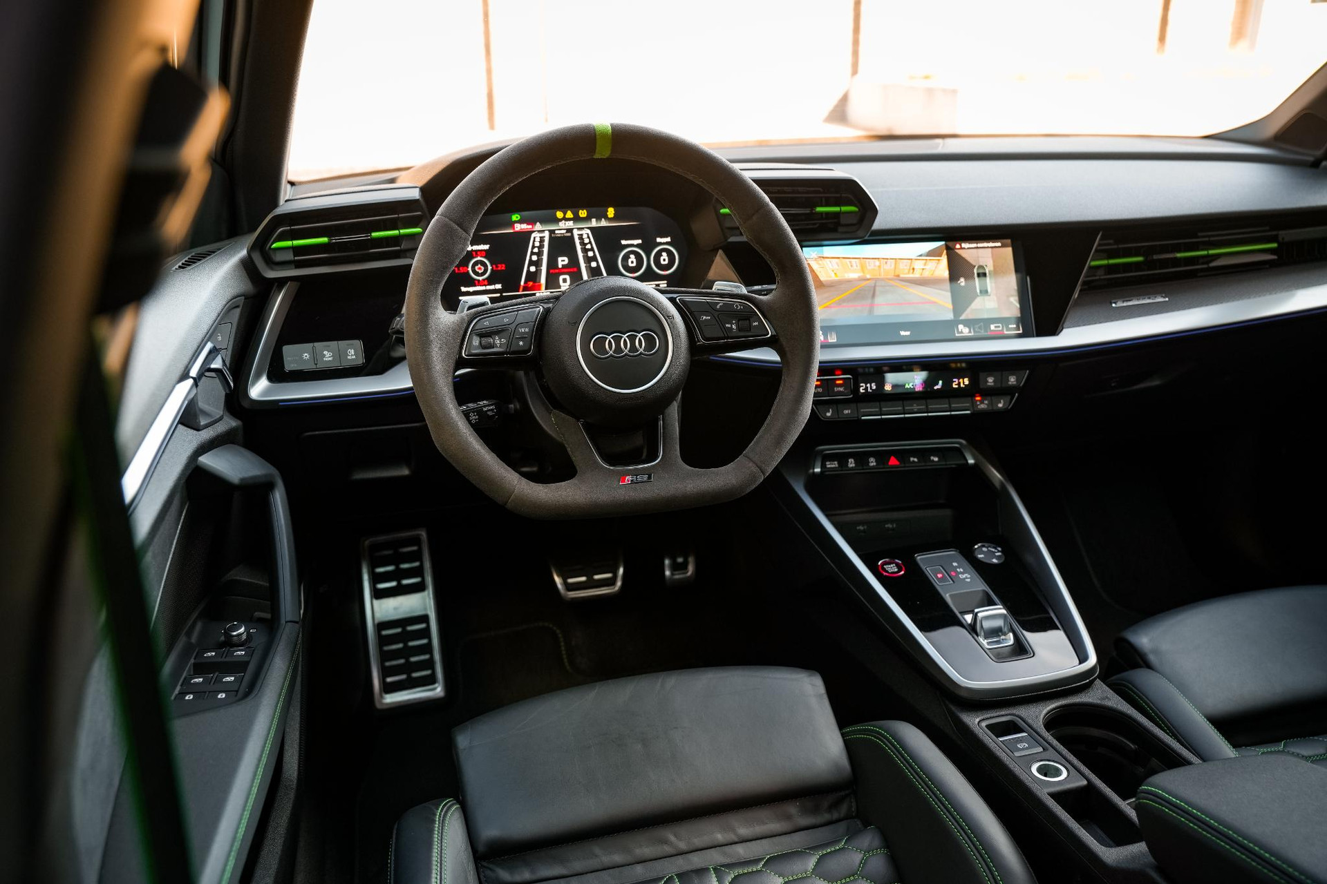 Audi RS3 Limousine 2.5 TFSI RS 3 quattro 2023 Mauritius blue pearl effect (2Y) 18