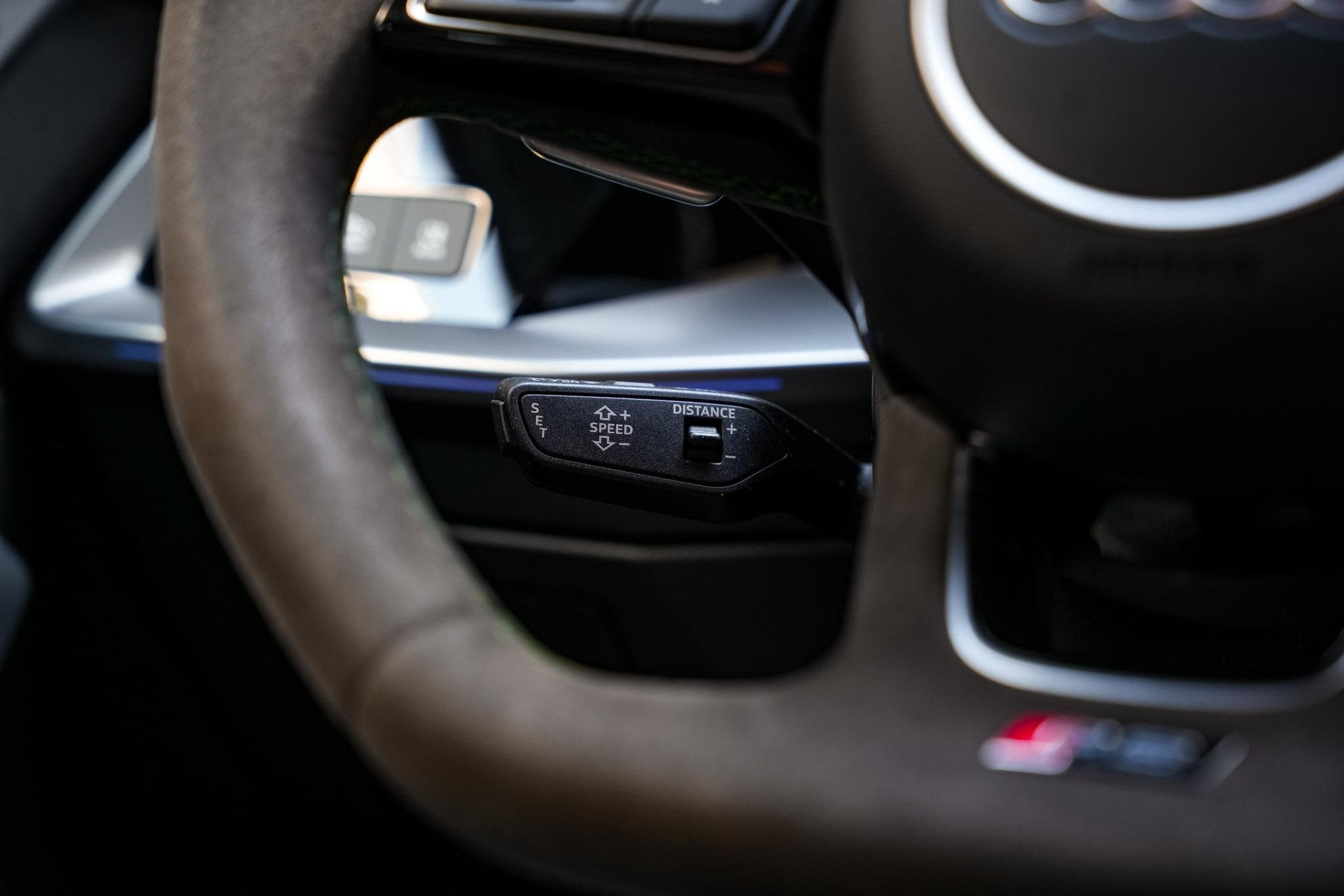 Audi RS3 Limousine 2.5 TFSI RS 3 quattro 2023 Mauritius blue pearl effect (2Y) 28