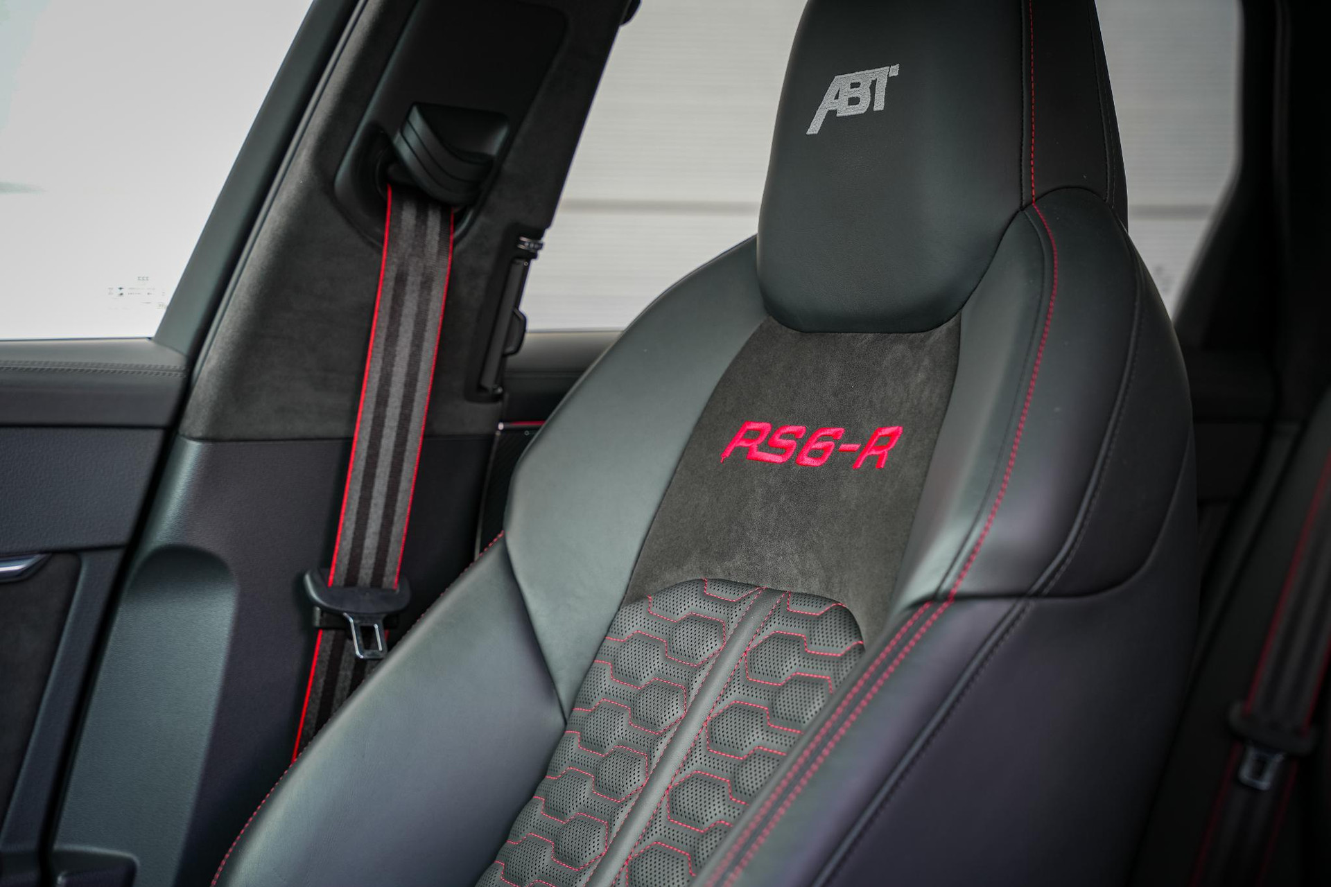 Audi RS6 Avant RS 6 TFSI quattro 2019 Mythoszwart metallic 34