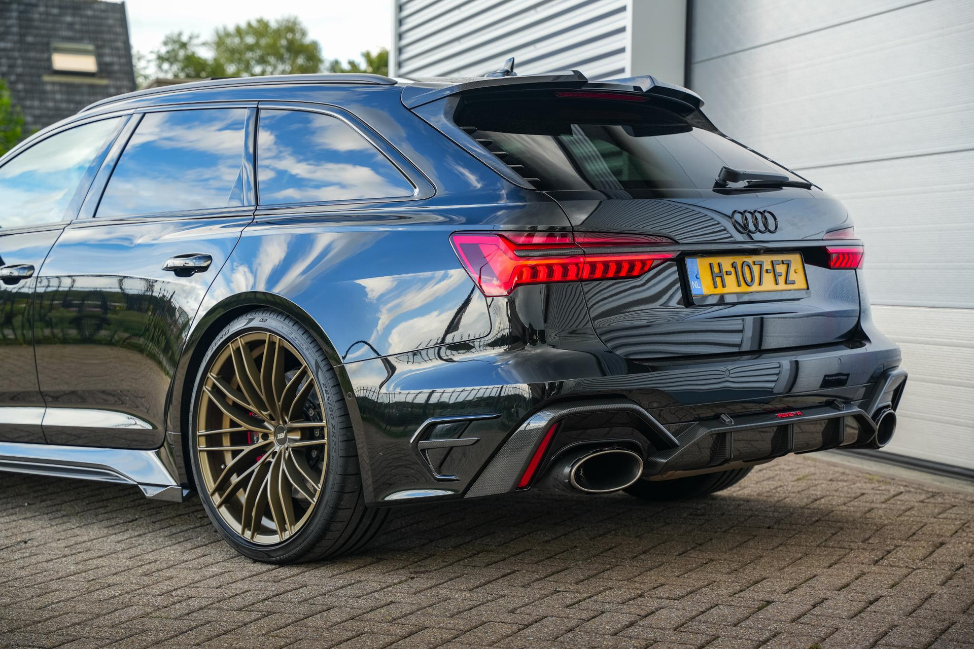 Audi RS6 Avant RS 6 TFSI quattro 2019 Mythoszwart metallic 40