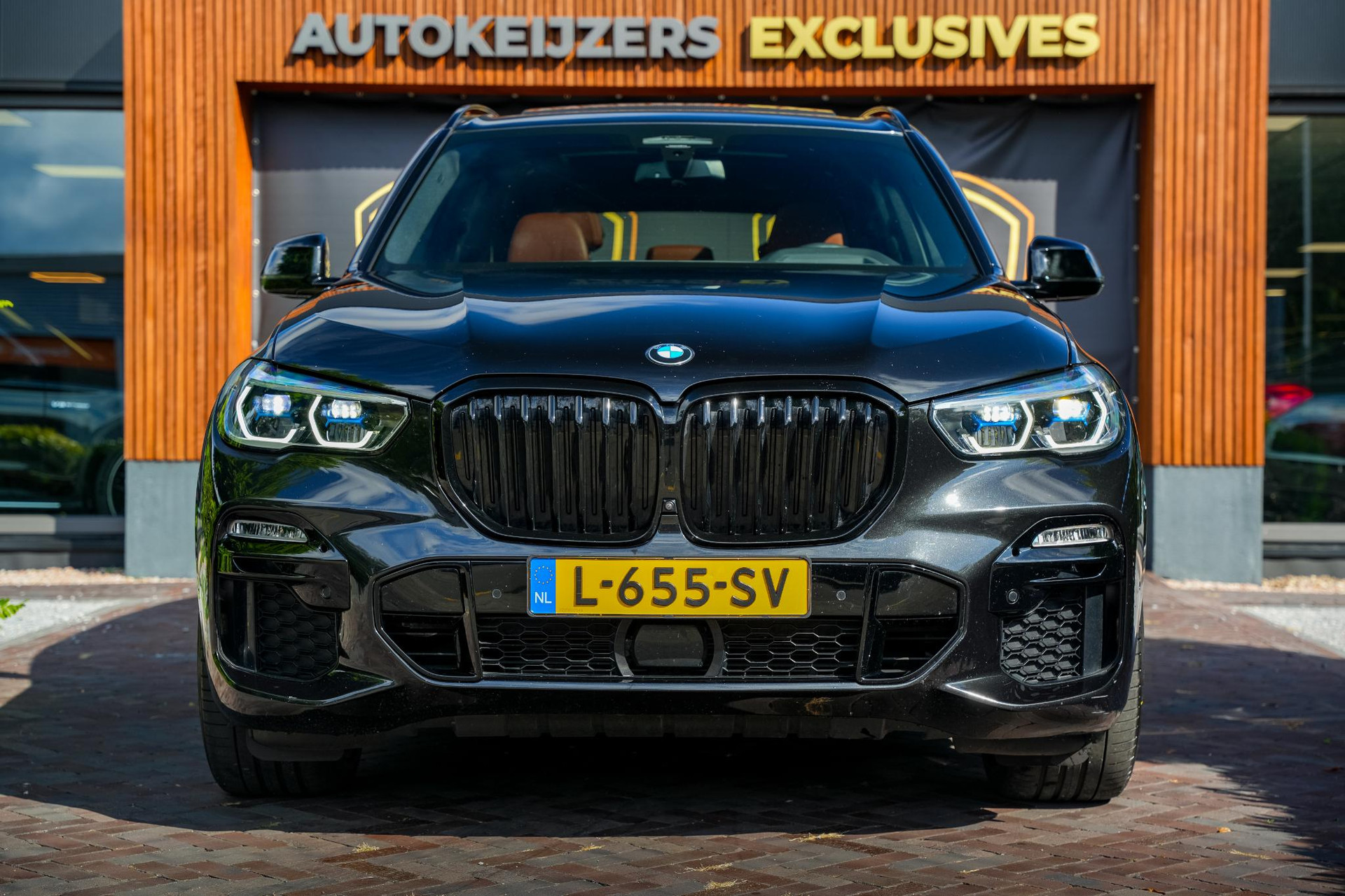 BMW X5 xDrive45e High Executive 2021 Saphirschwarz metallic 3