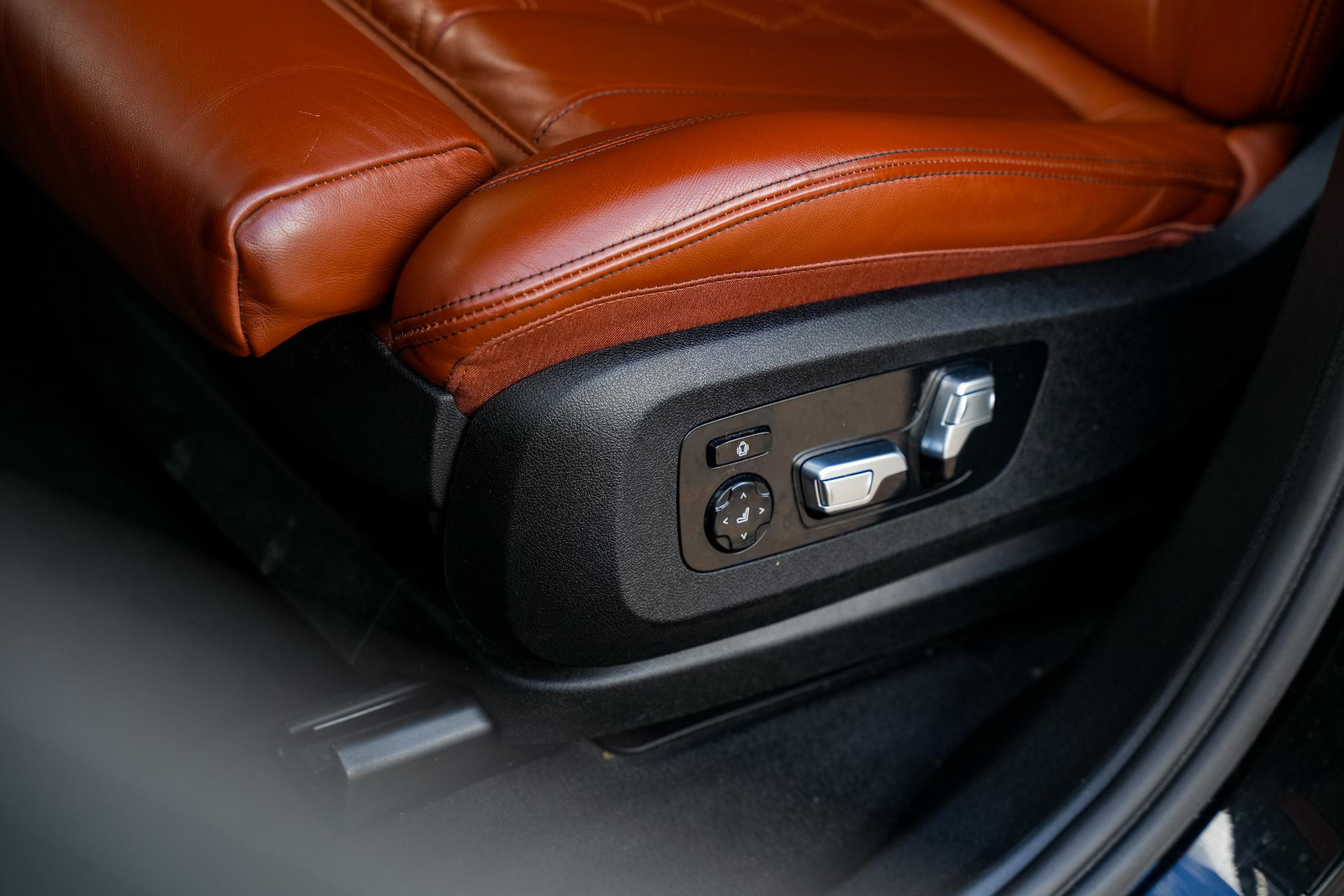 BMW X5 xDrive45e High Executive 2021 Saphirschwarz metallic 31