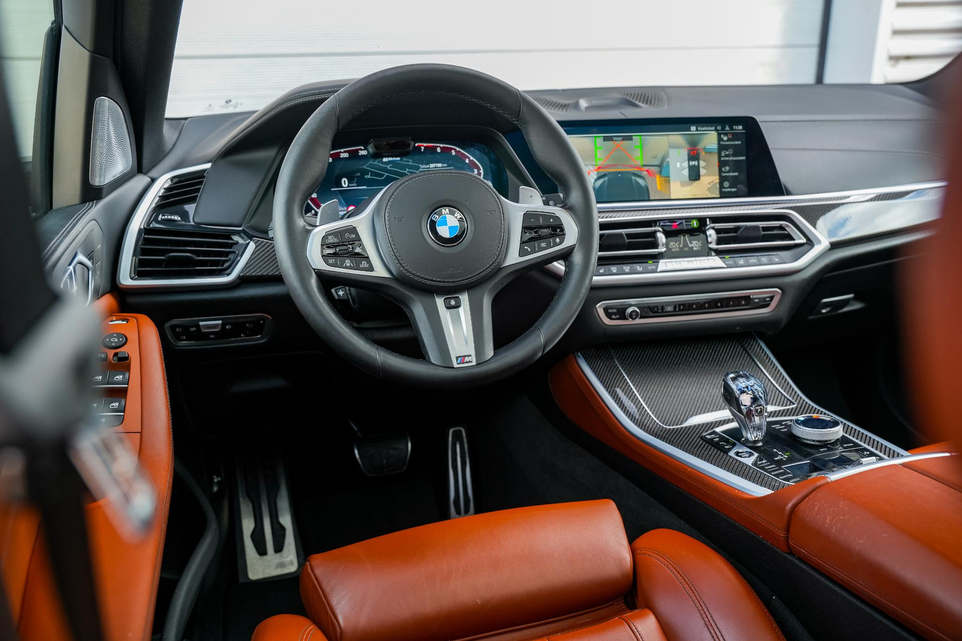 BMW X5 xDrive45e High Executive 2021 Saphirschwarz metallic 4