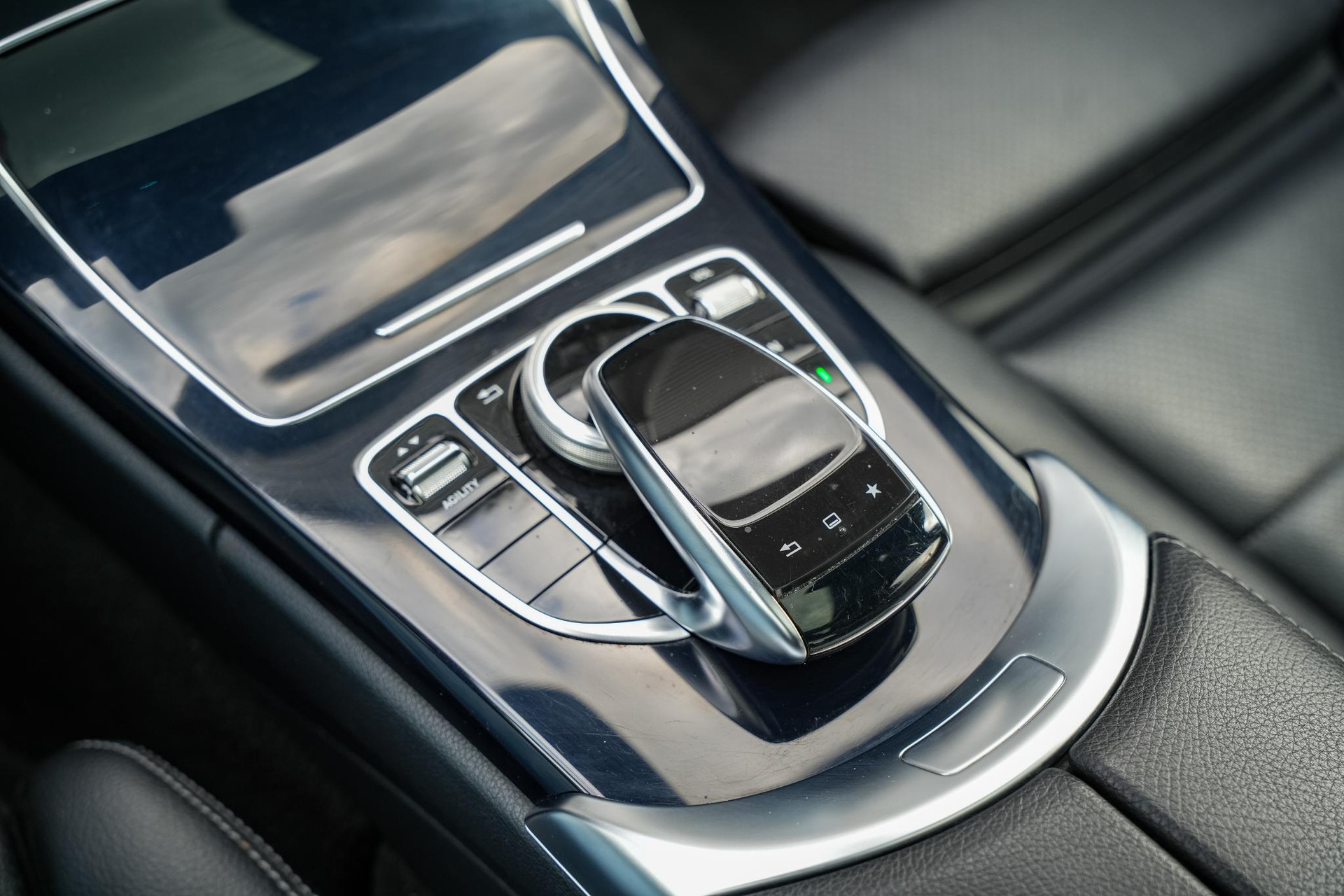 Mercedes-Benz C-Klasse 200 Prestige 2014 TENORITE GRAY METALLIC PAINT (755U) 16