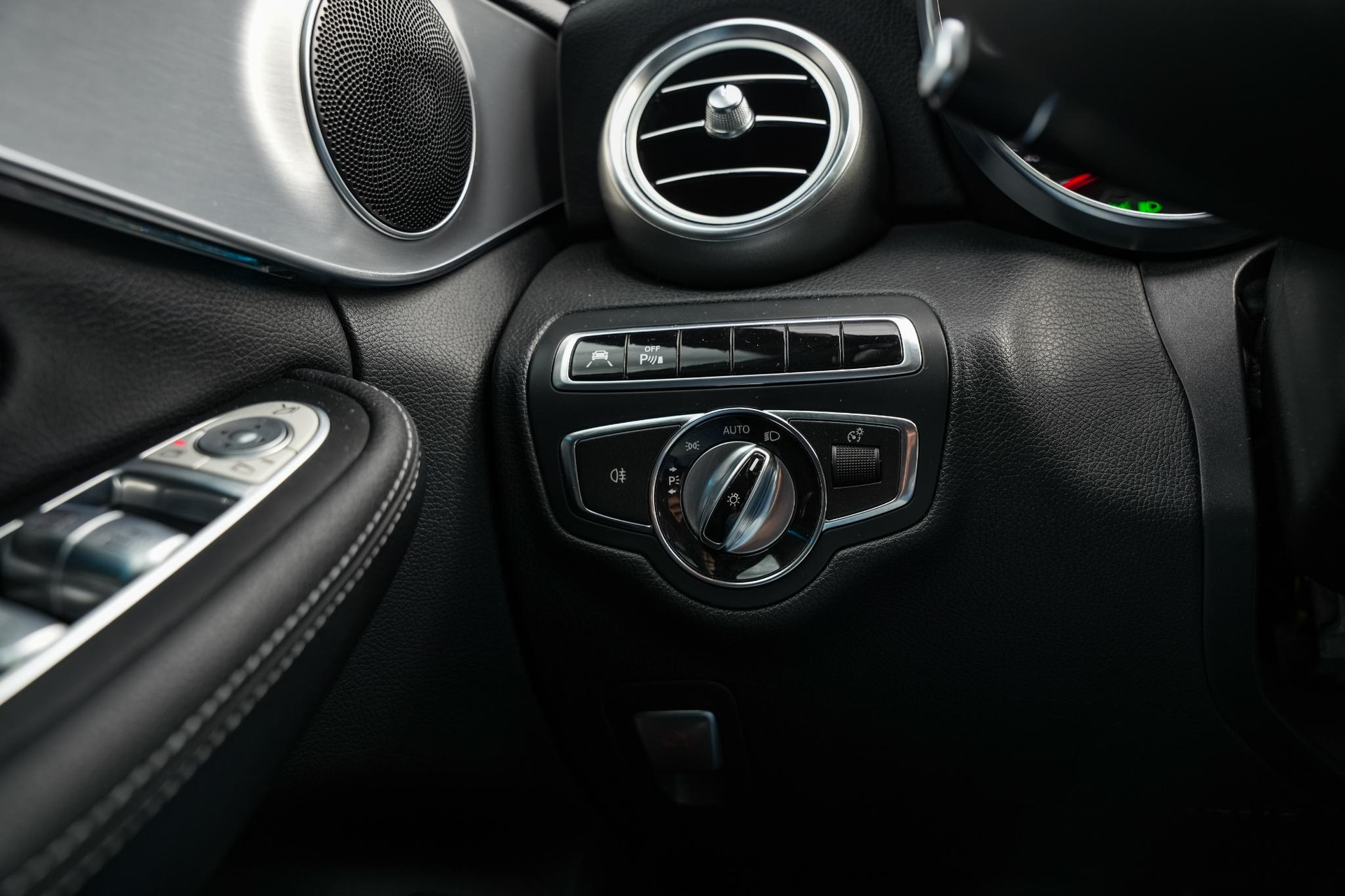 Mercedes-Benz C-Klasse 200 Prestige 2014 TENORITE GRAY METALLIC PAINT (755U) 22