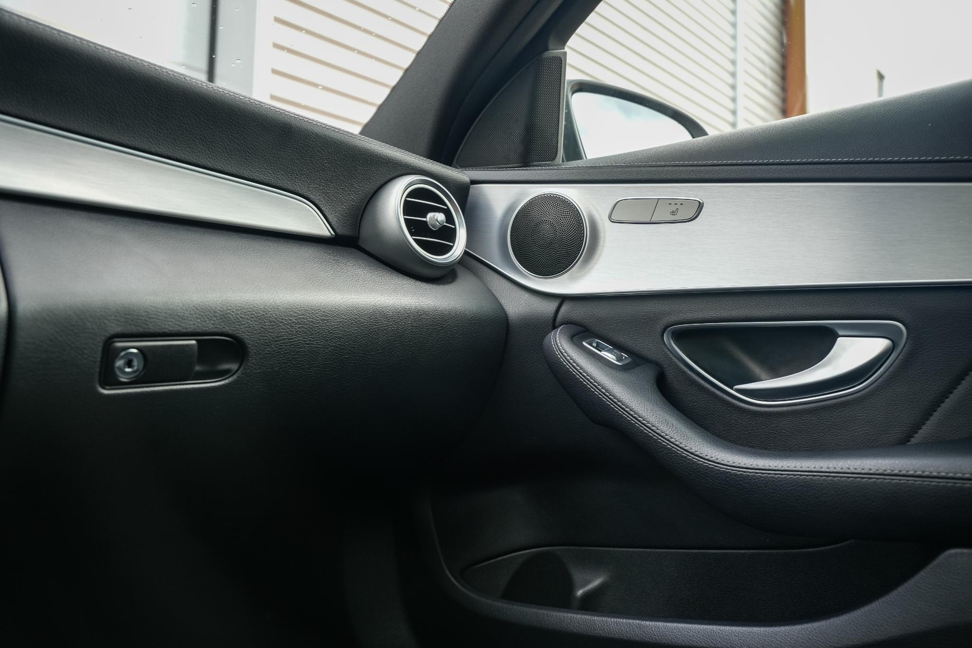 Mercedes-Benz C-Klasse 200 Prestige 2014 TENORITE GRAY METALLIC PAINT (755U) 24