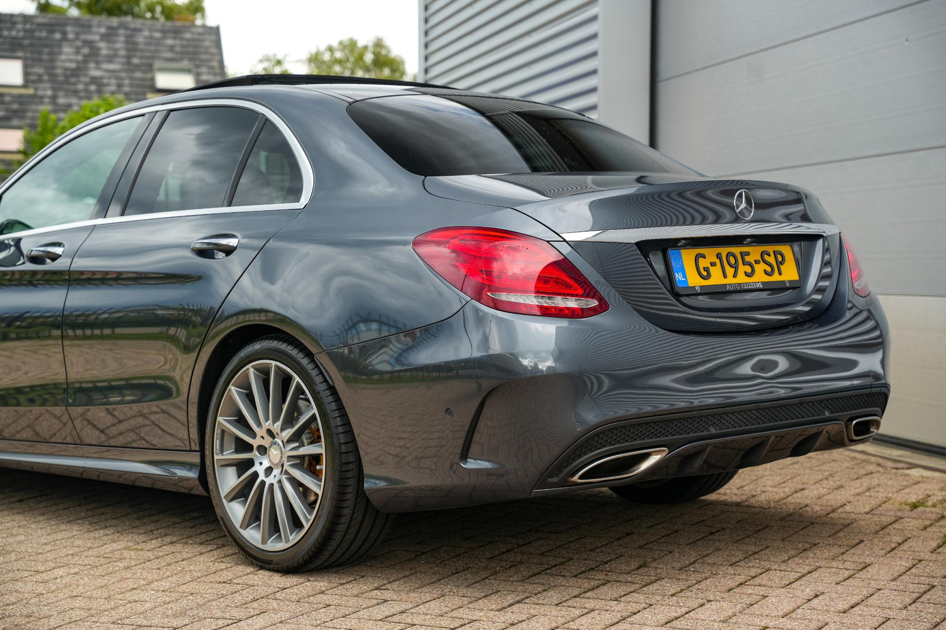 Mercedes-Benz C-Klasse 200 Prestige 2014 TENORITE GRAY METALLIC PAINT (755U) 32