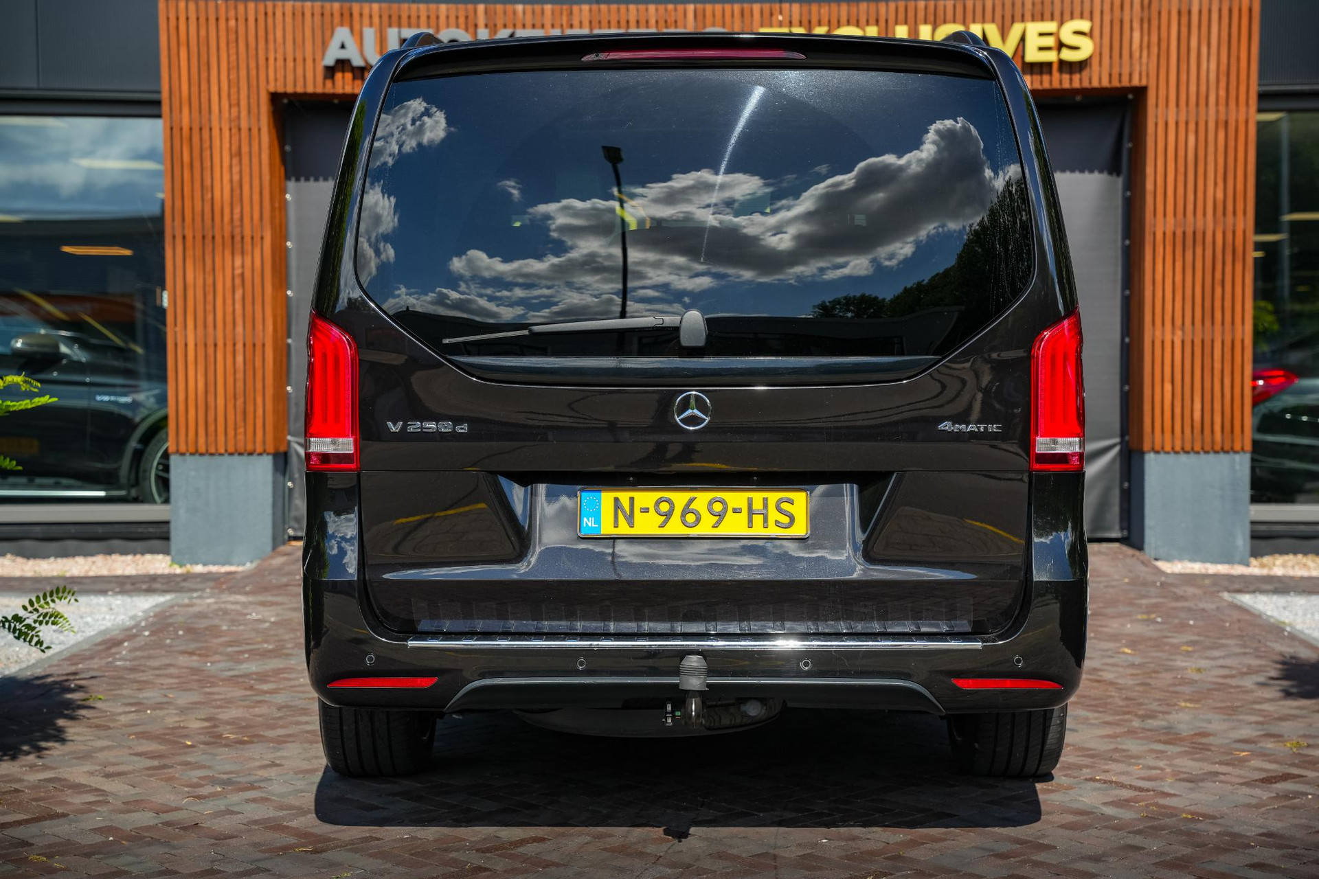 Mercedes-Benz V-Klasse 250d 4-MATIC Lang Exclusive 2016 - 11