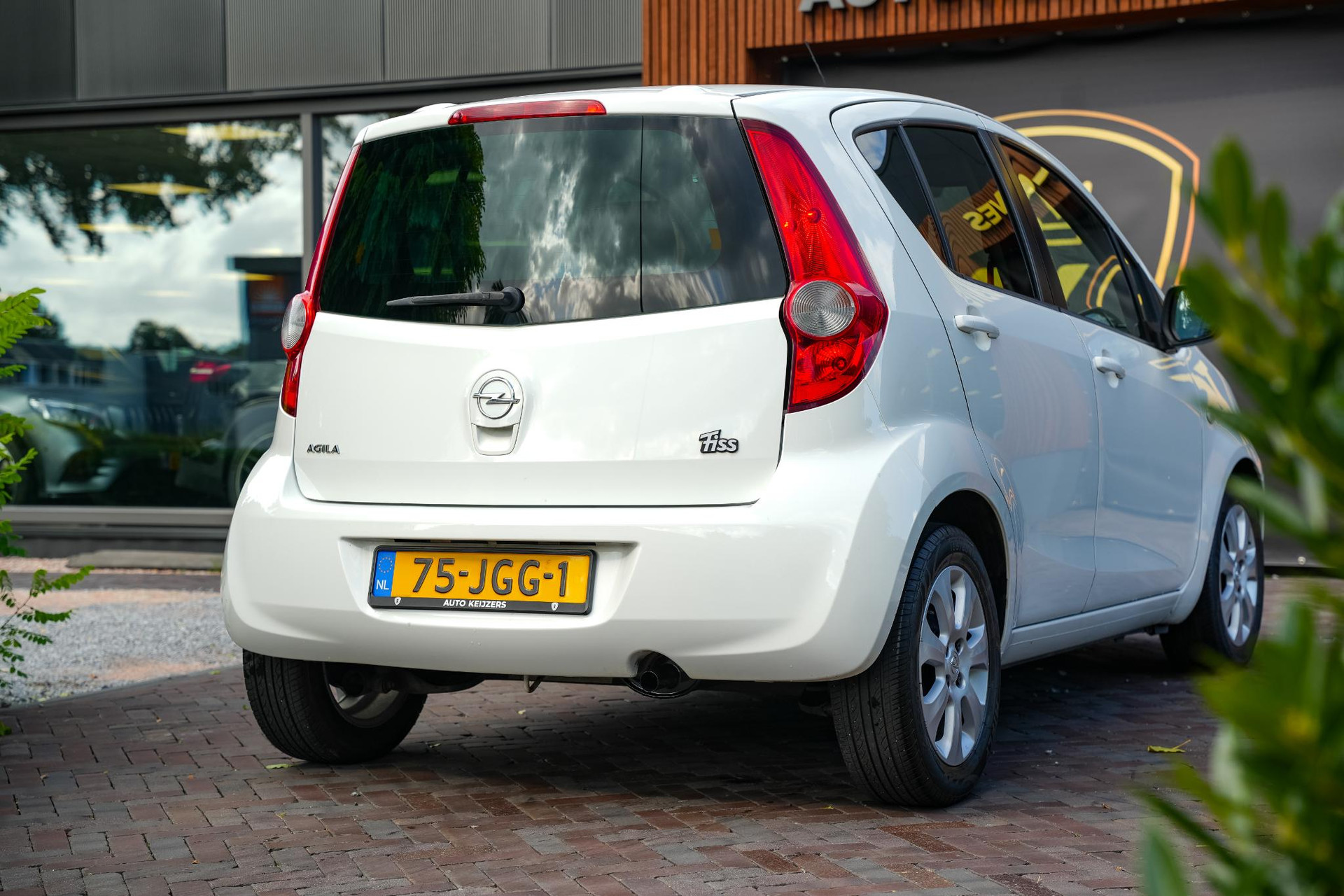 Opel Agila 1.2 Enjoy 2009 Galaxyweiss (GCB) 11