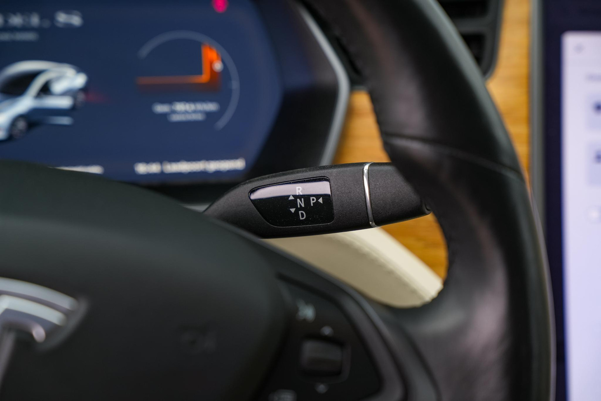 Tesla Model S Long Range 2019  15