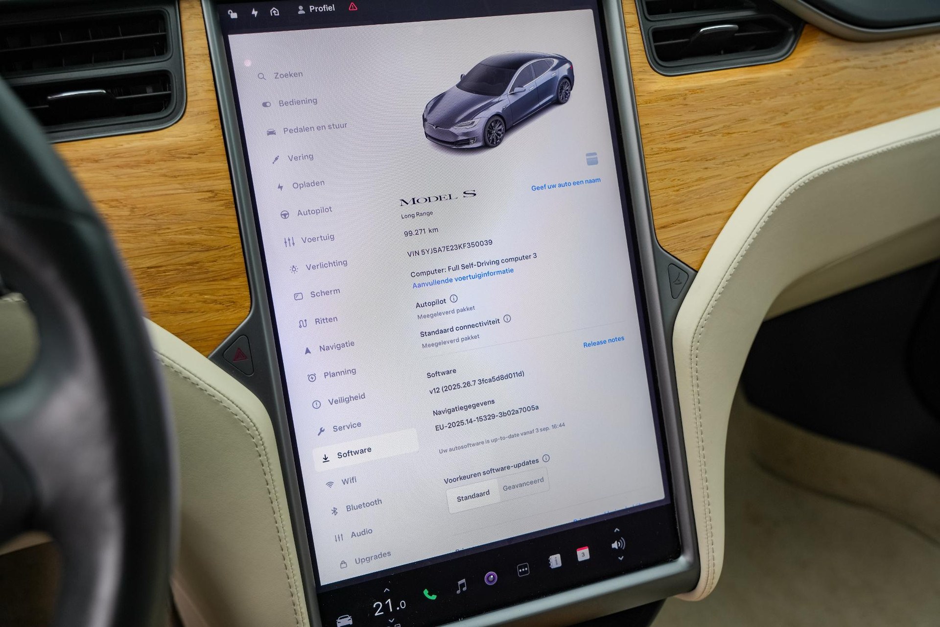 Tesla Model S Long Range 2019  17