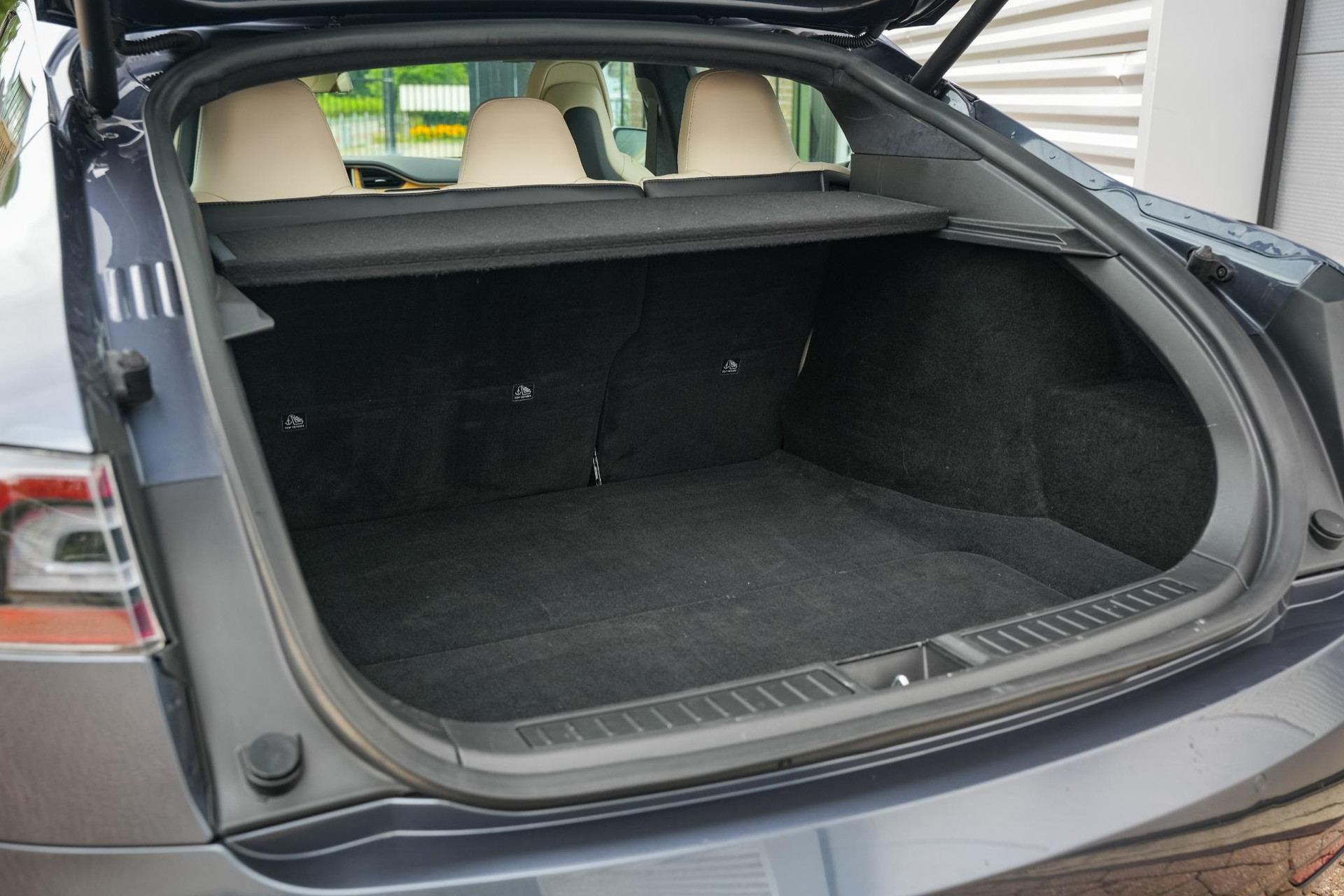 Tesla Model S Long Range 2019  25