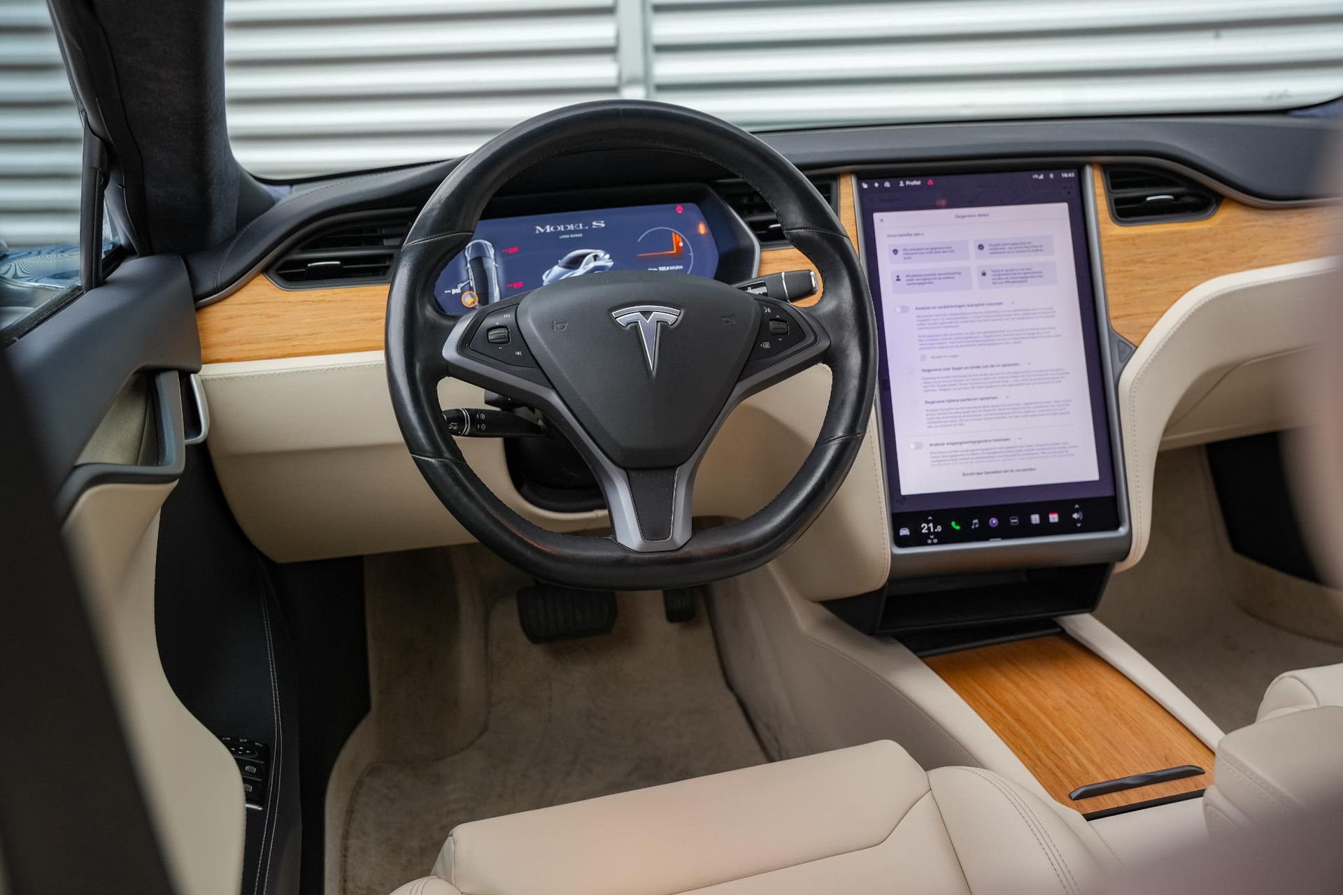 Tesla Model S Long Range 2019  4