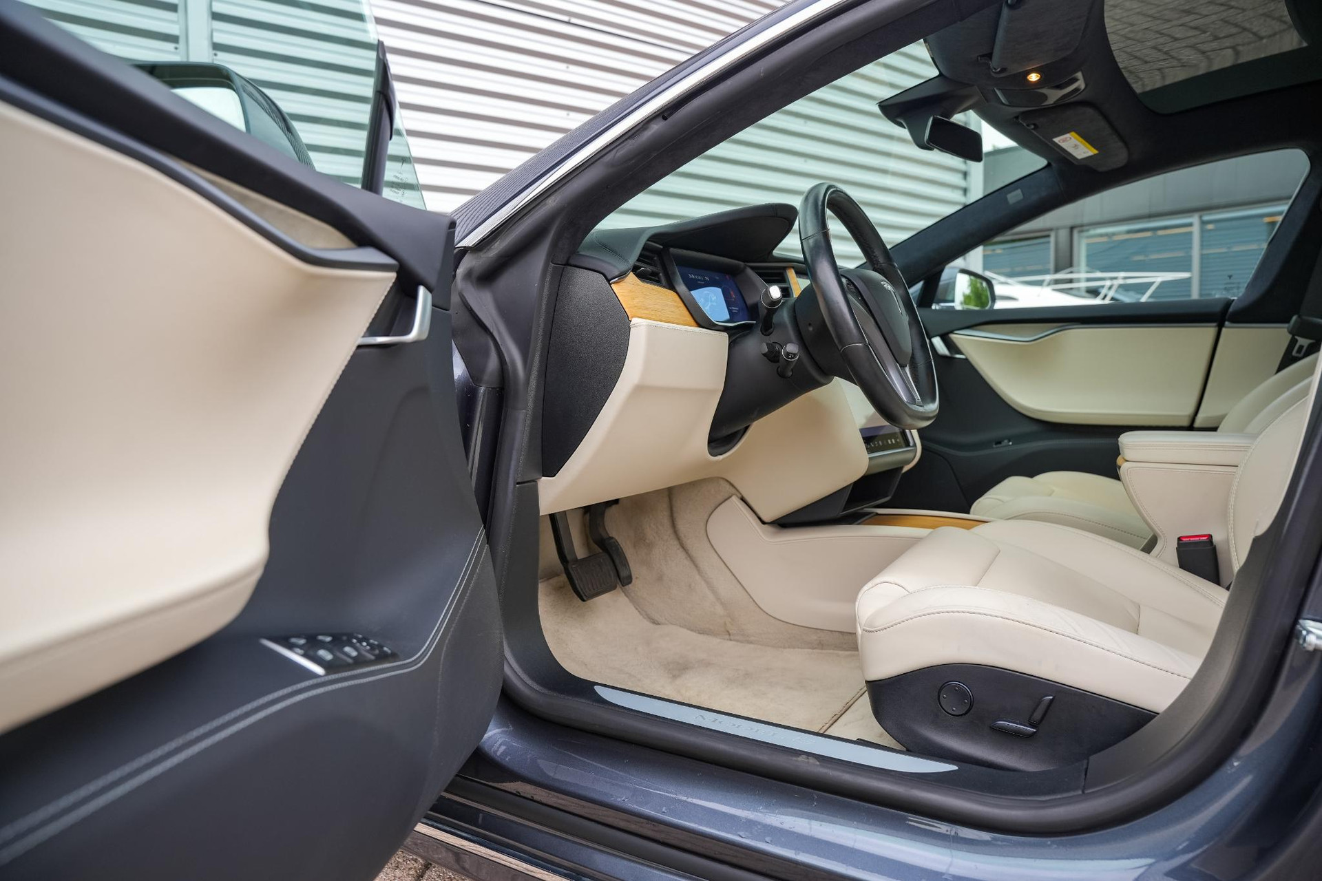 Tesla Model S Long Range 2019  6