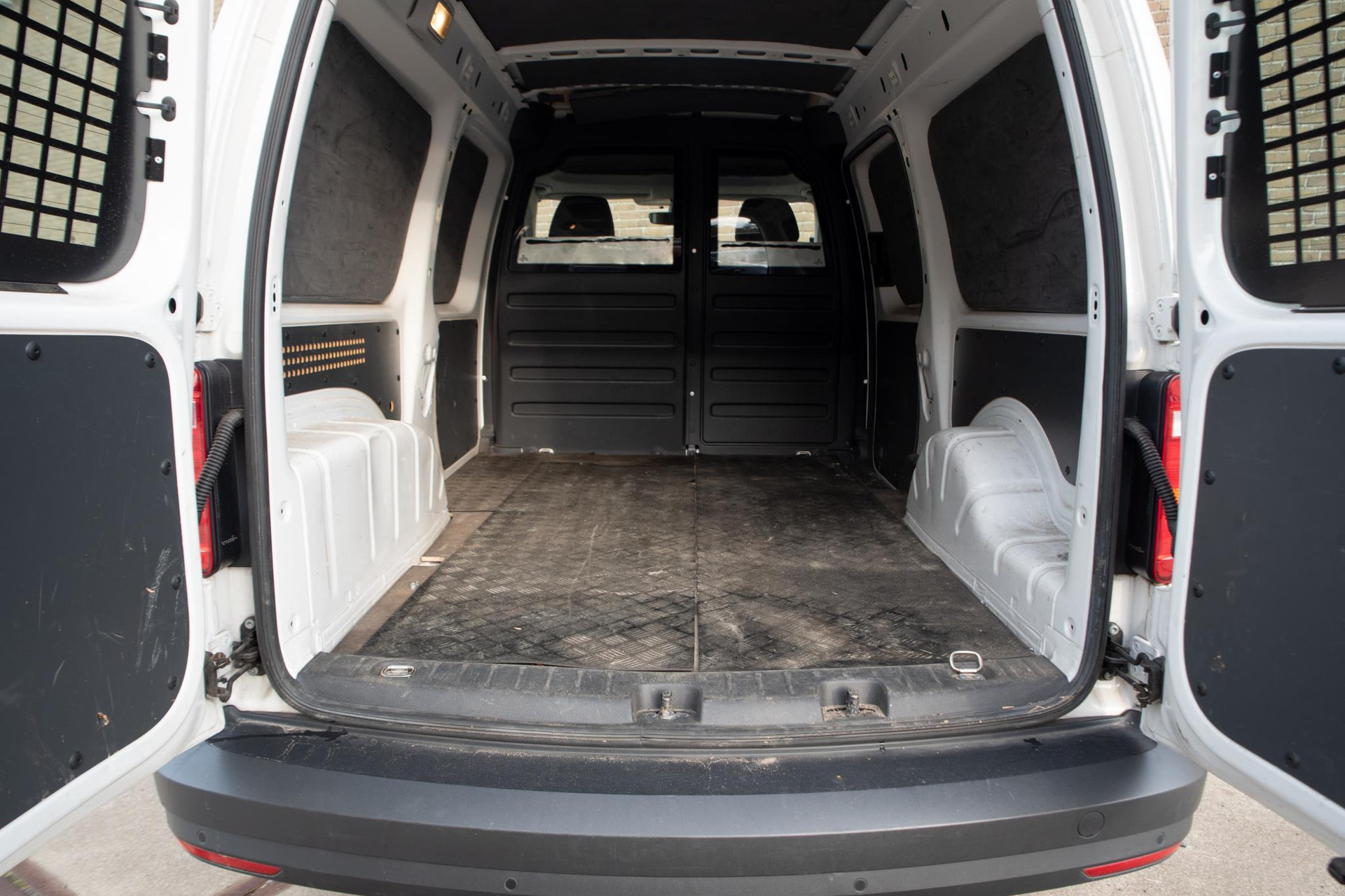 Volkswagen Caddy 1.4 TGI L2H1 EcoFuel Maxi DSG Automaat 2019 Candy white 13