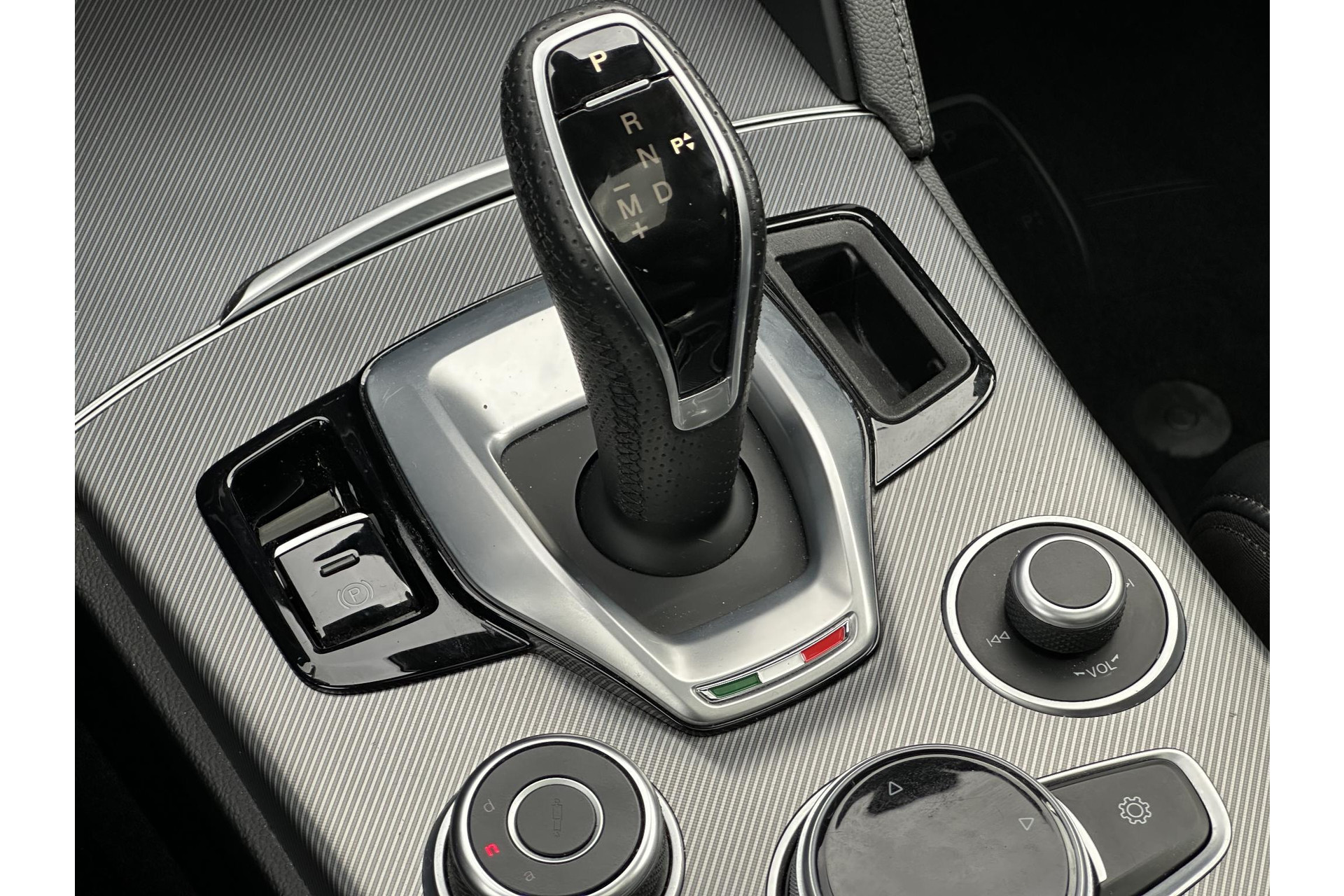 Alfa Romeo Stelvio 2.0 T AWD Veloce 2022  30