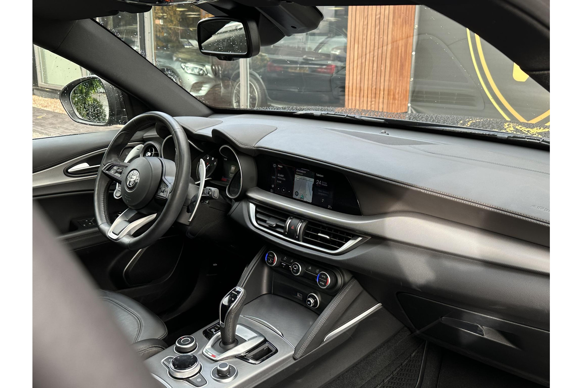 Alfa Romeo Stelvio 2.0 T AWD Veloce 2022  38