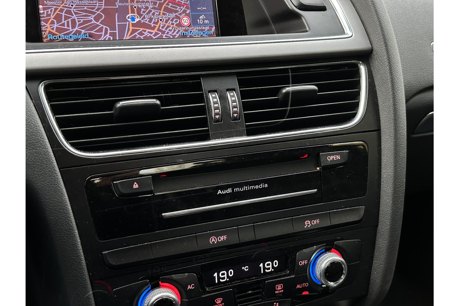 Audi A5 Sportback 1.8 TFSI Pro Line 2012 Ijszilver metallic 17