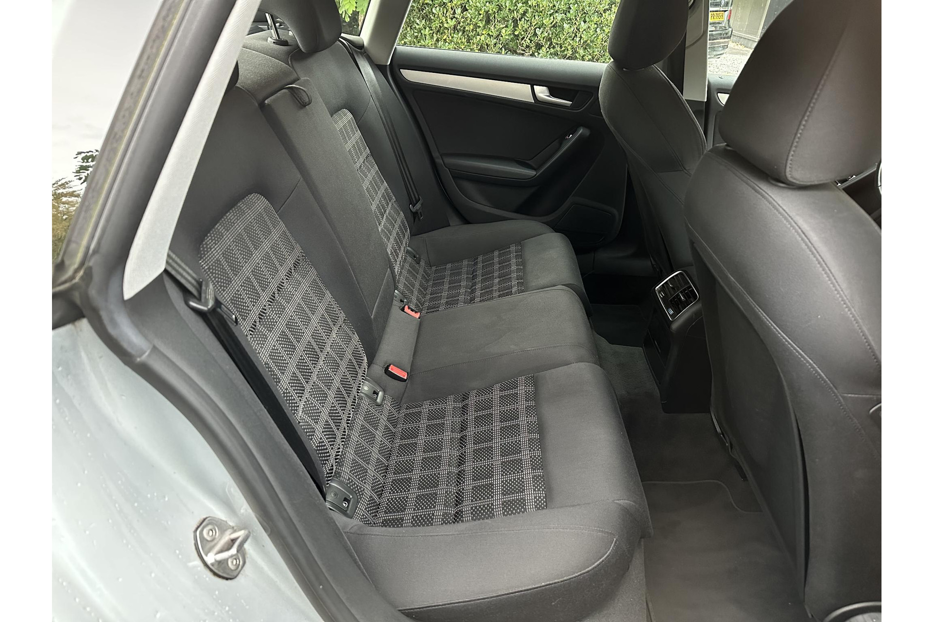 Audi A5 Sportback 1.8 TFSI Pro Line 2012 Ijszilver metallic 26