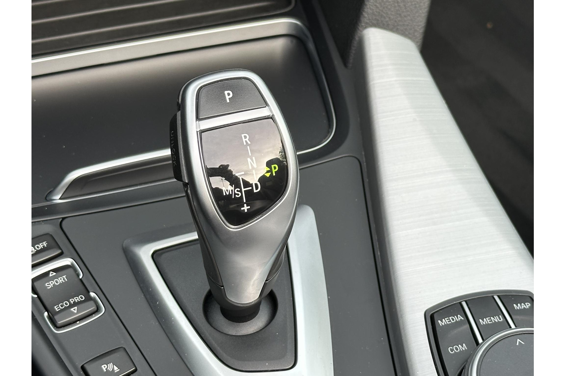 BMW 4 Serie Cabrio 430i High Executive 2020 BLACK SAPPHIRE METALLIC (475) 26