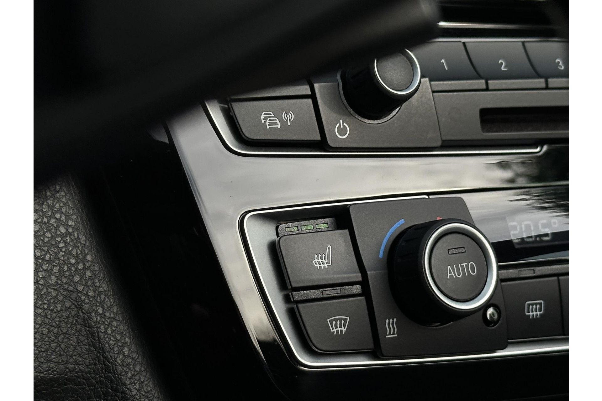 BMW 4 Serie Cabrio 430i High Executive 2020 BLACK SAPPHIRE METALLIC (475) 28