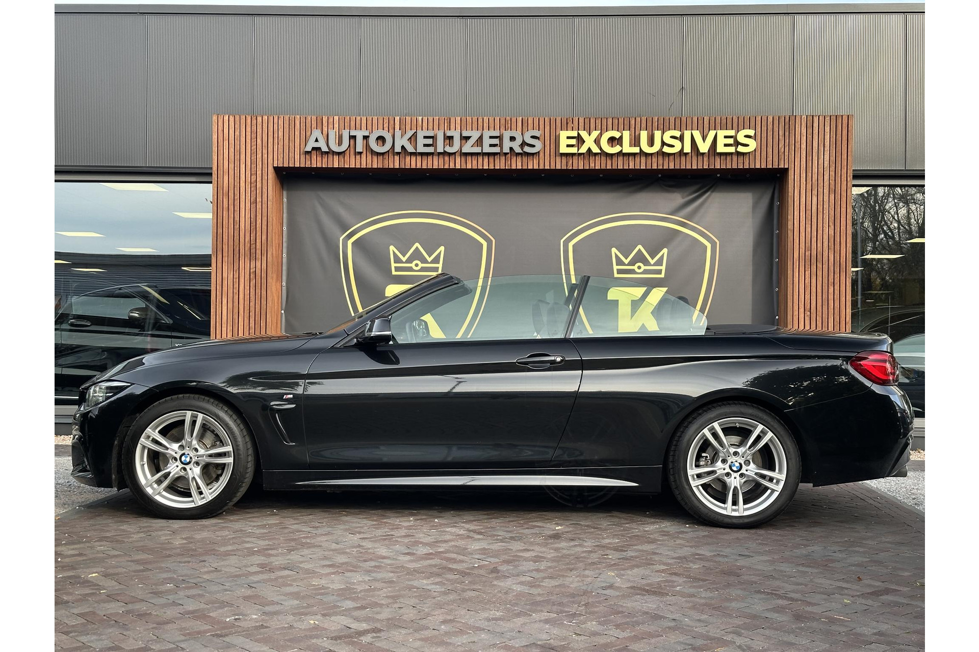 BMW 4 Serie Cabrio 430i High Executive 2020 BLACK SAPPHIRE METALLIC (475) 9