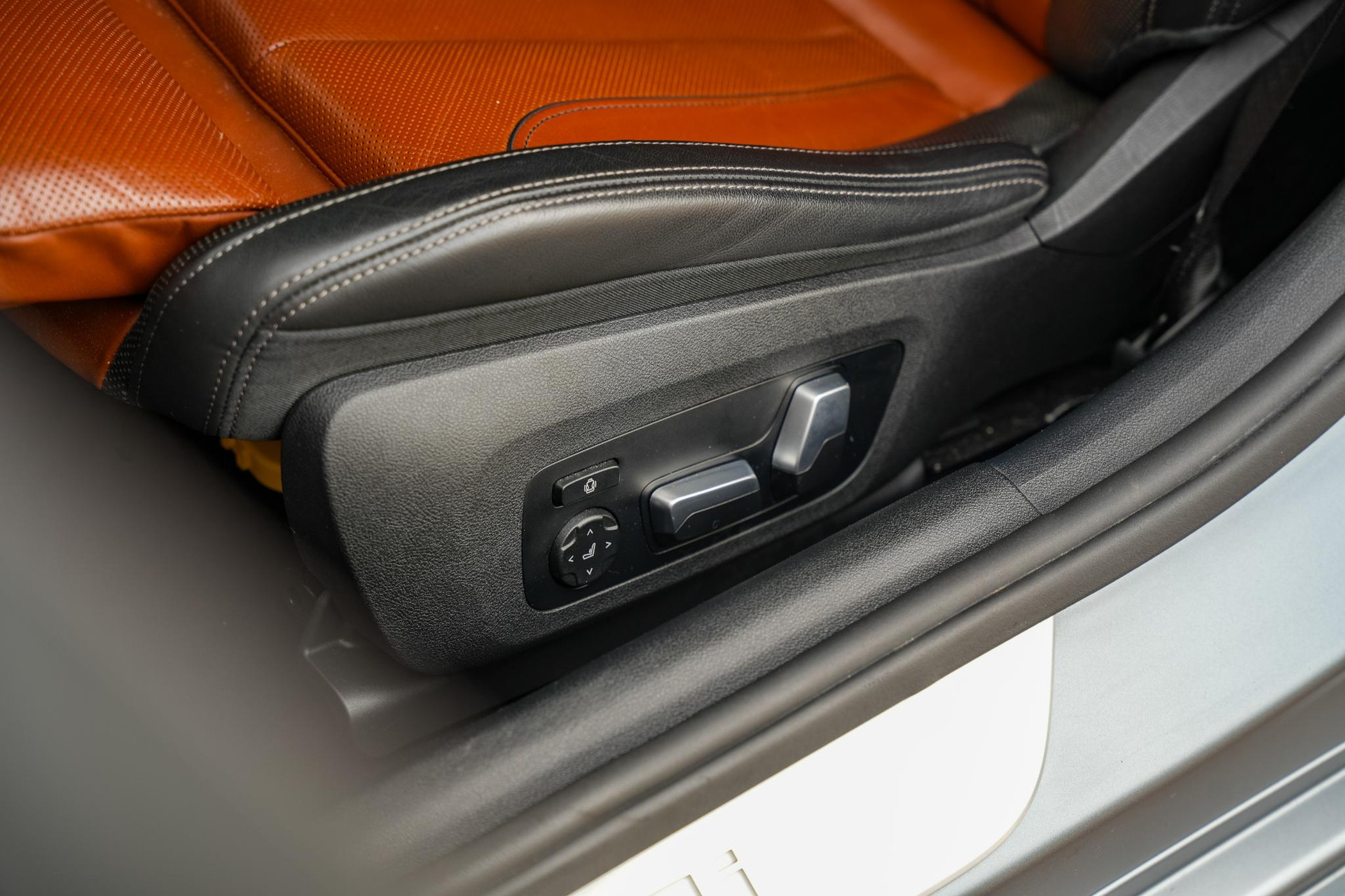 BMW 8 Serie Gran Coupé M850i xDrive High Executive 2020 Frozen Grey 30