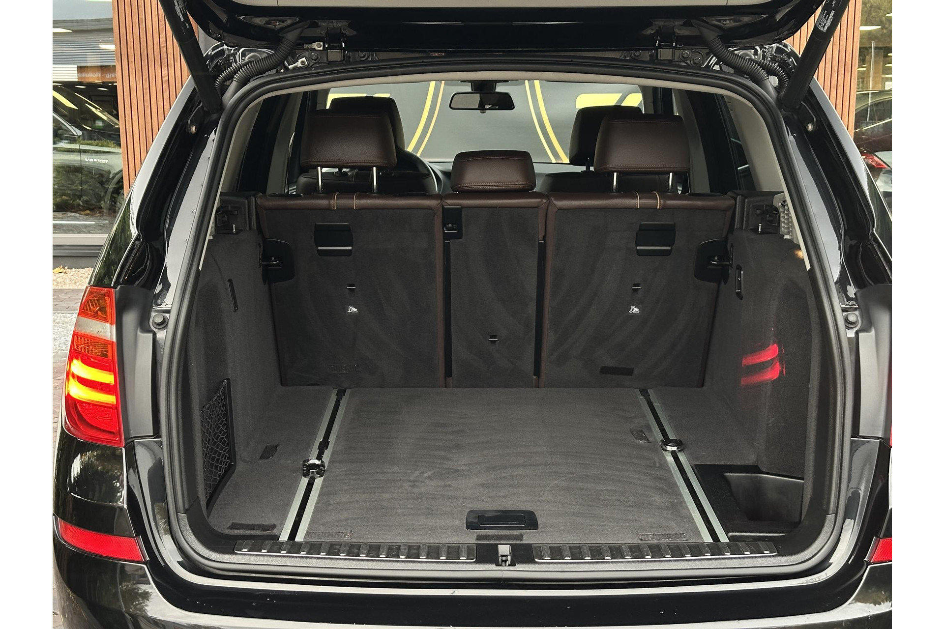 BMW X3 sDrive20i Centennial High Executive 2017 Saphirschwarz metallic 10