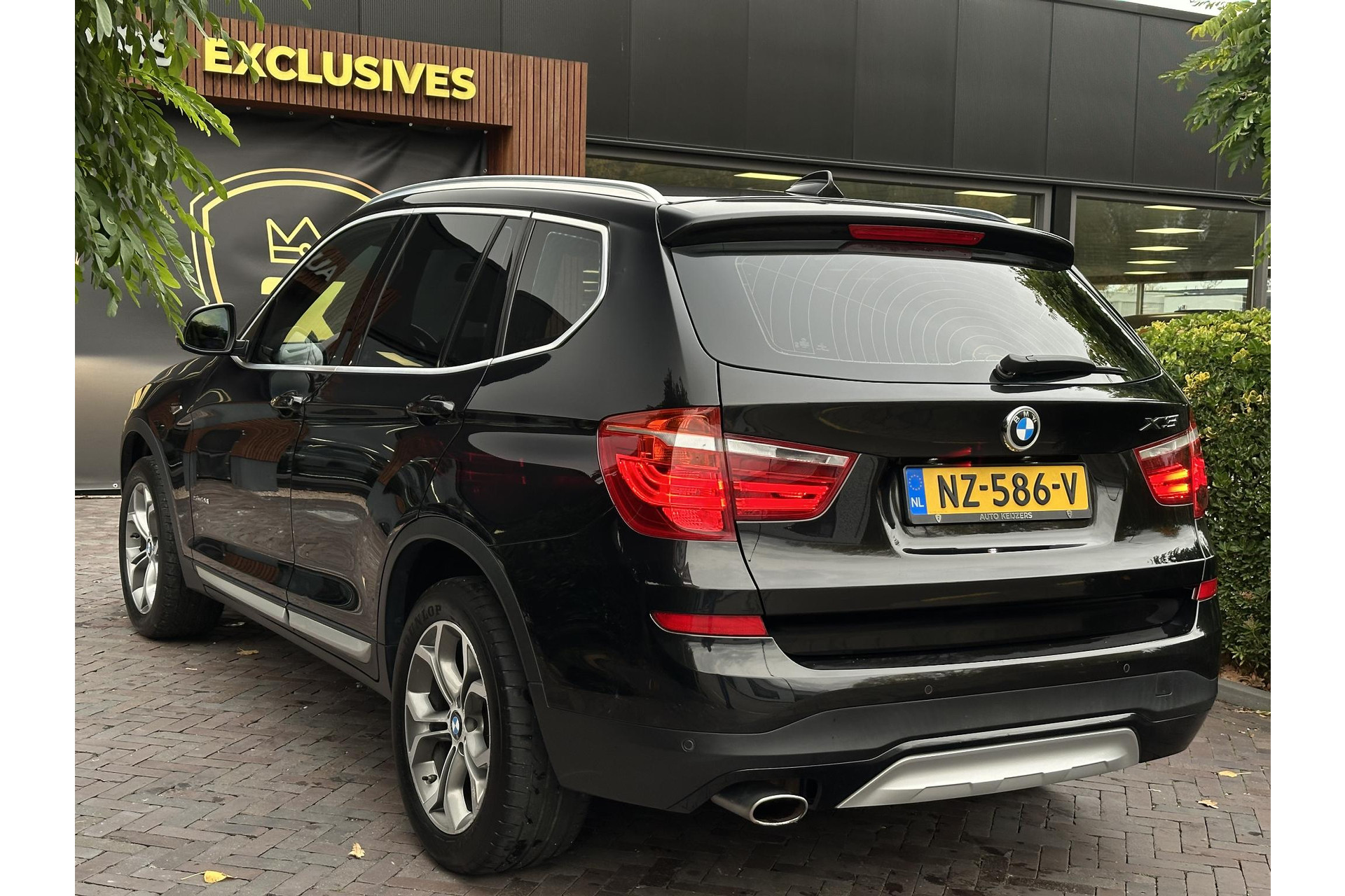 BMW X3 sDrive20i Centennial High Executive 2017 Saphirschwarz metallic 14
